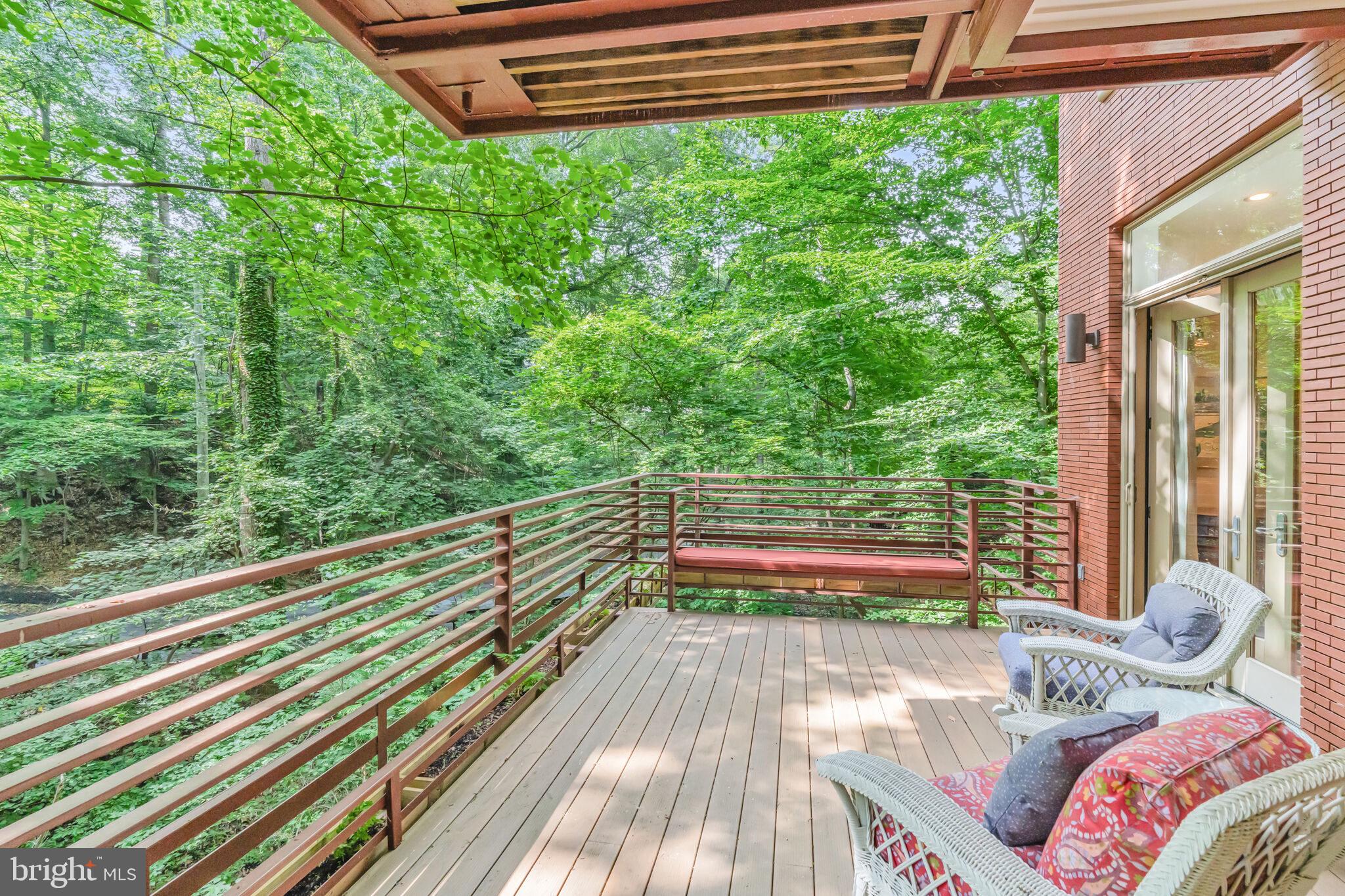 FOREST HILLS - Residential