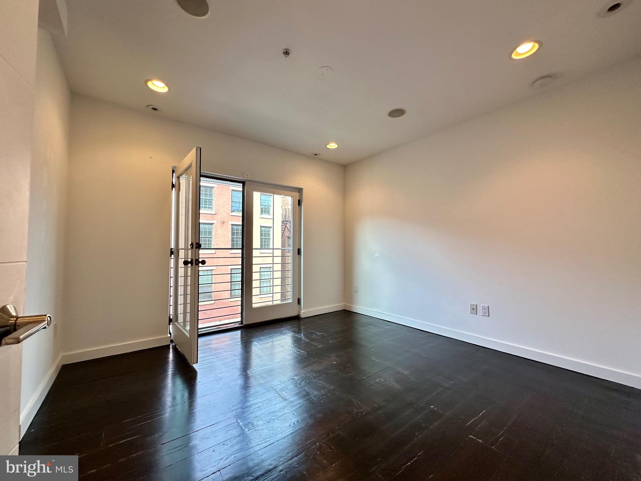 OLD CITY - Residential Lease