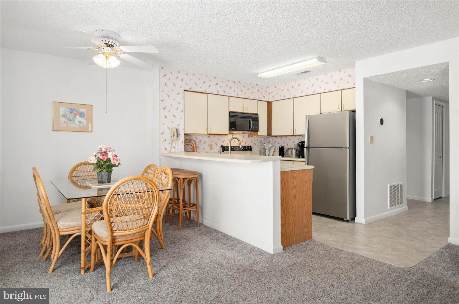 HIDDEN HARBOR - Residential