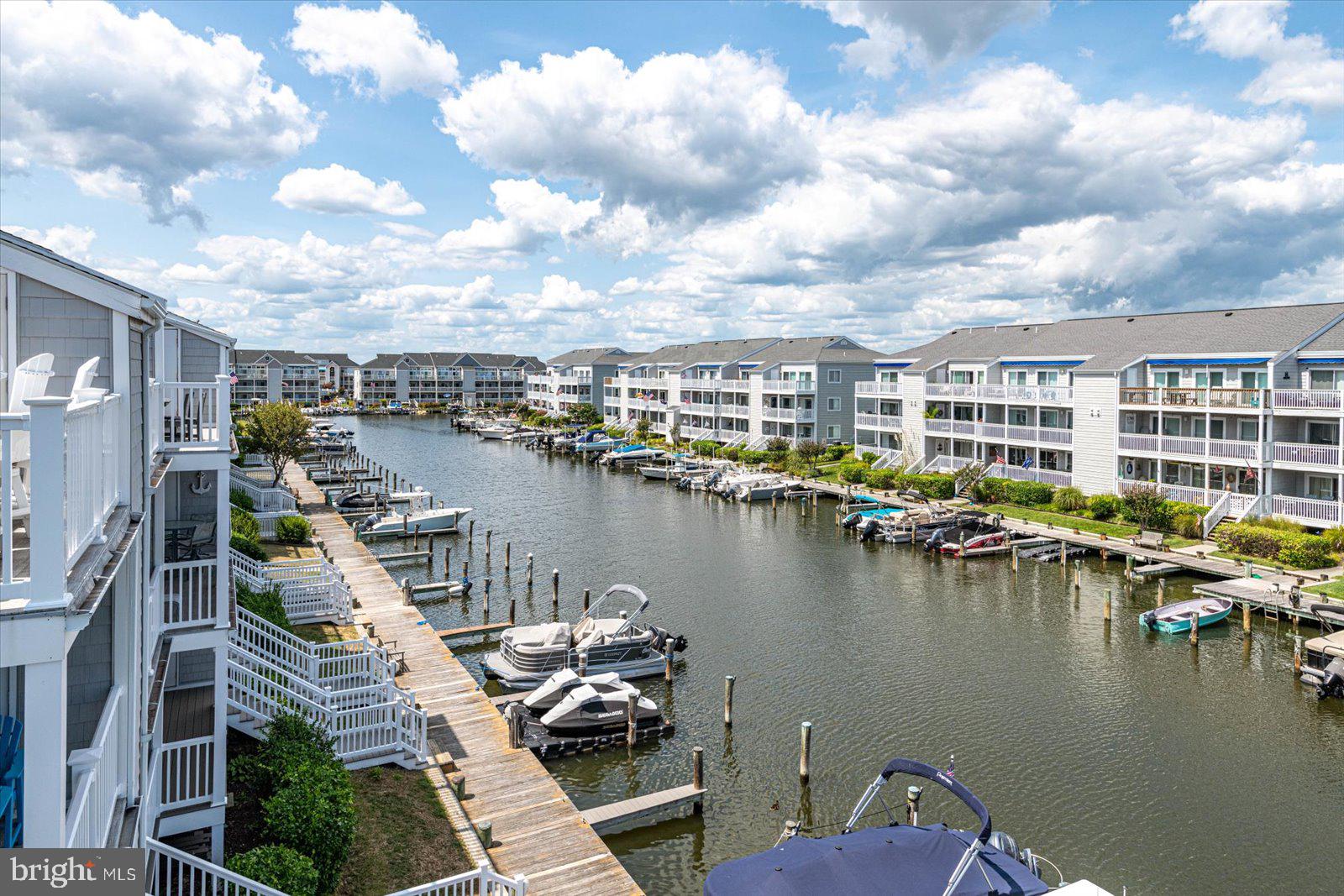 HIDDEN HARBOR - Residential