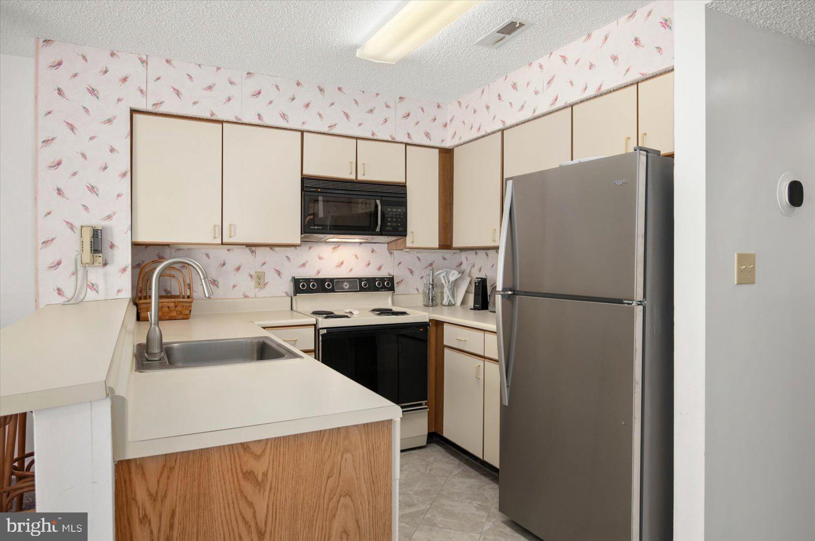 HIDDEN HARBOR - Residential