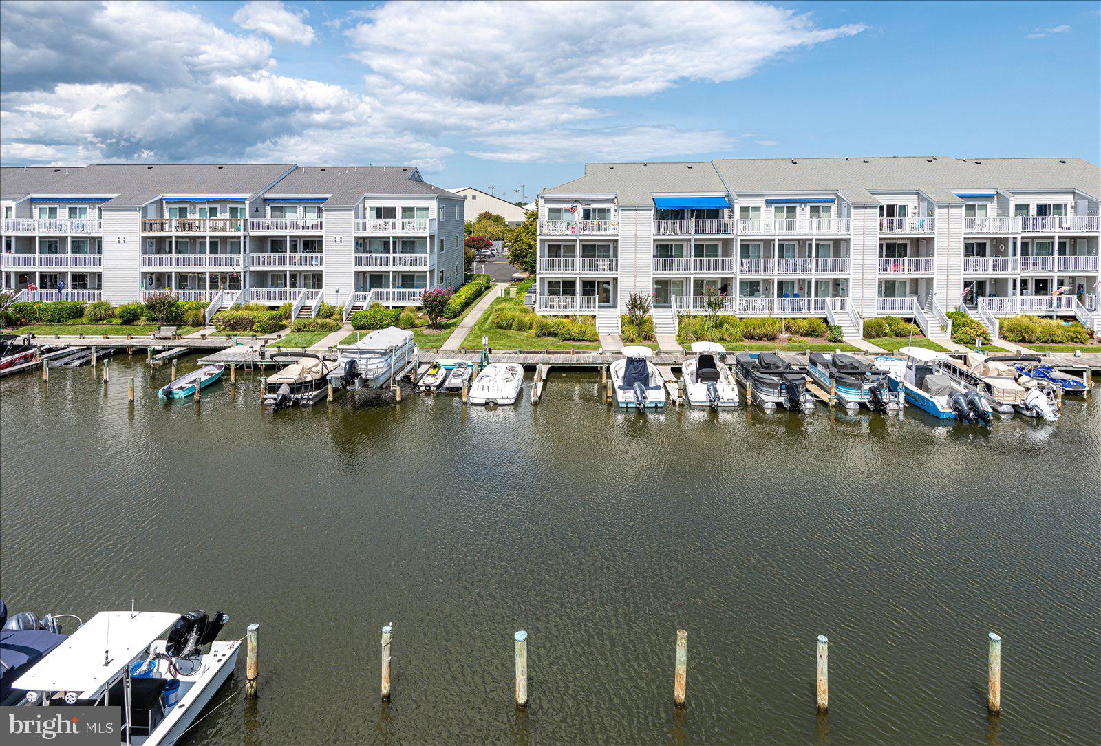 HIDDEN HARBOR - Residential