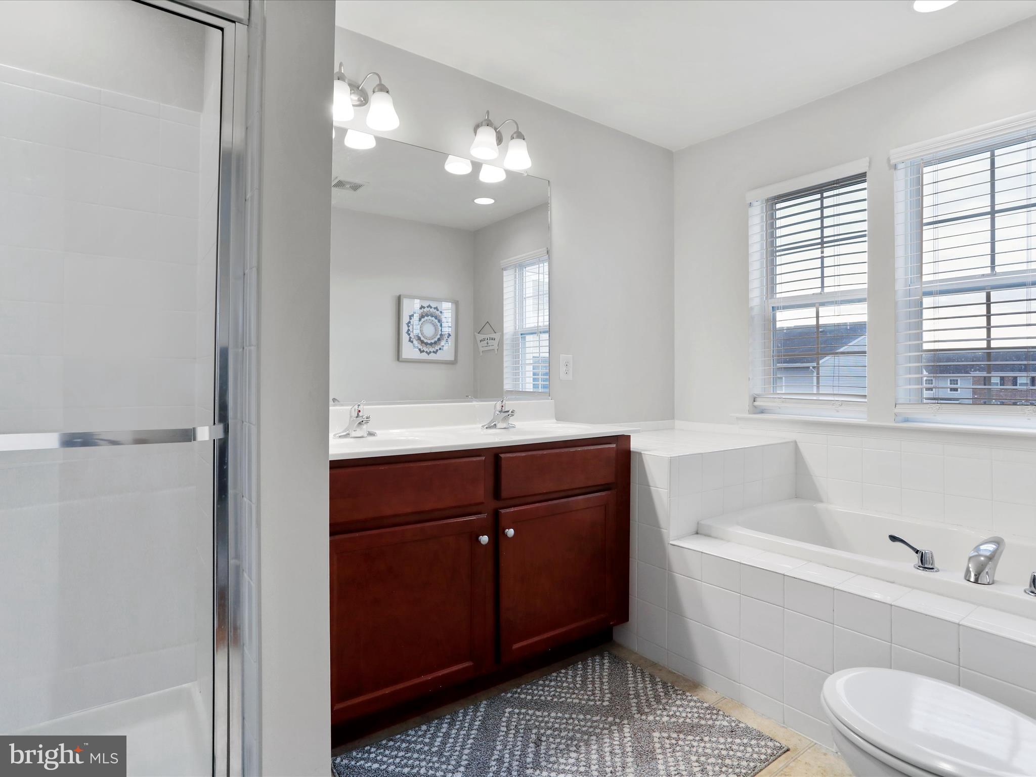 RIVERSIDE VILLAGES - Residential