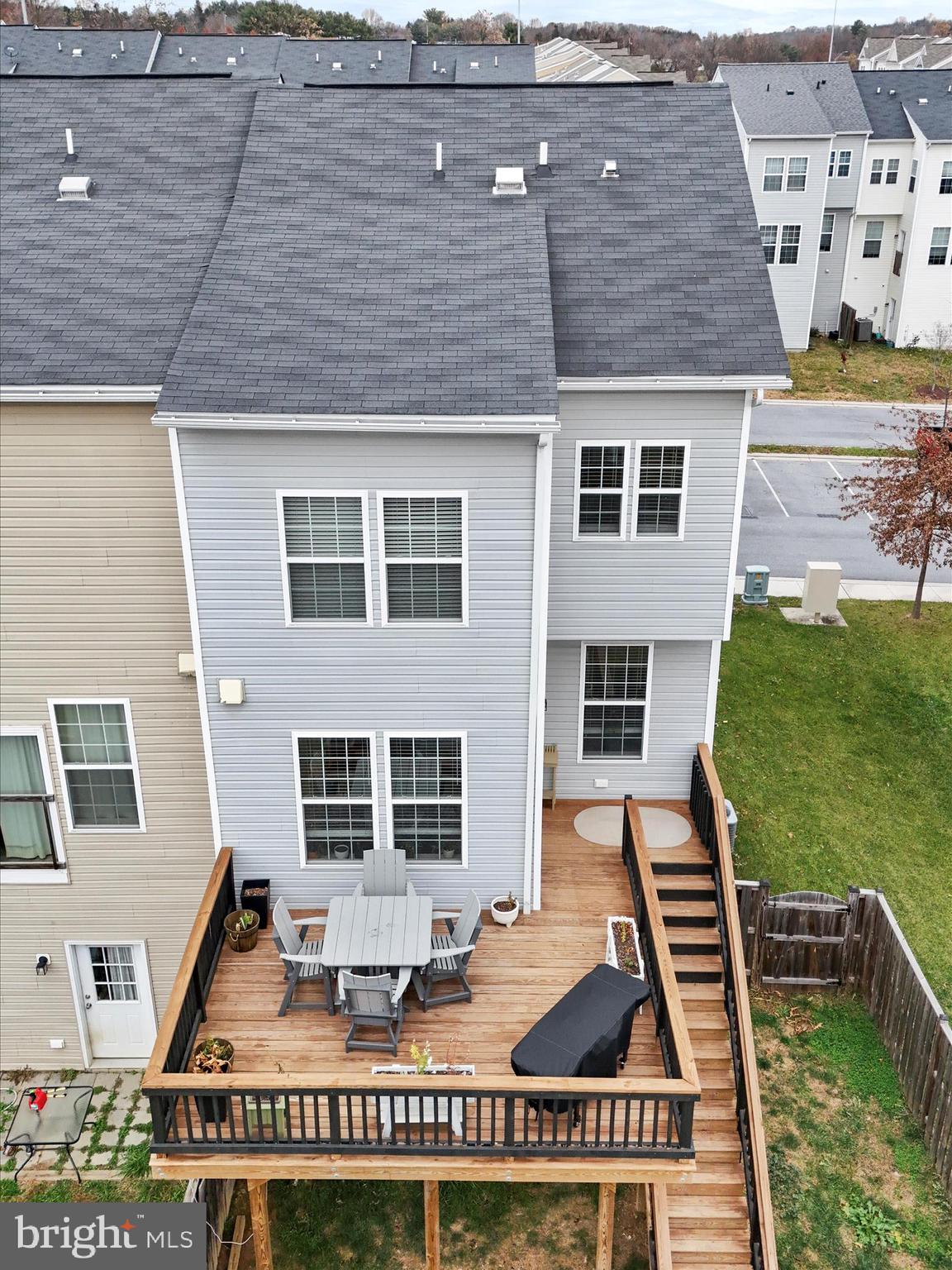 RIVERSIDE VILLAGES - Residential