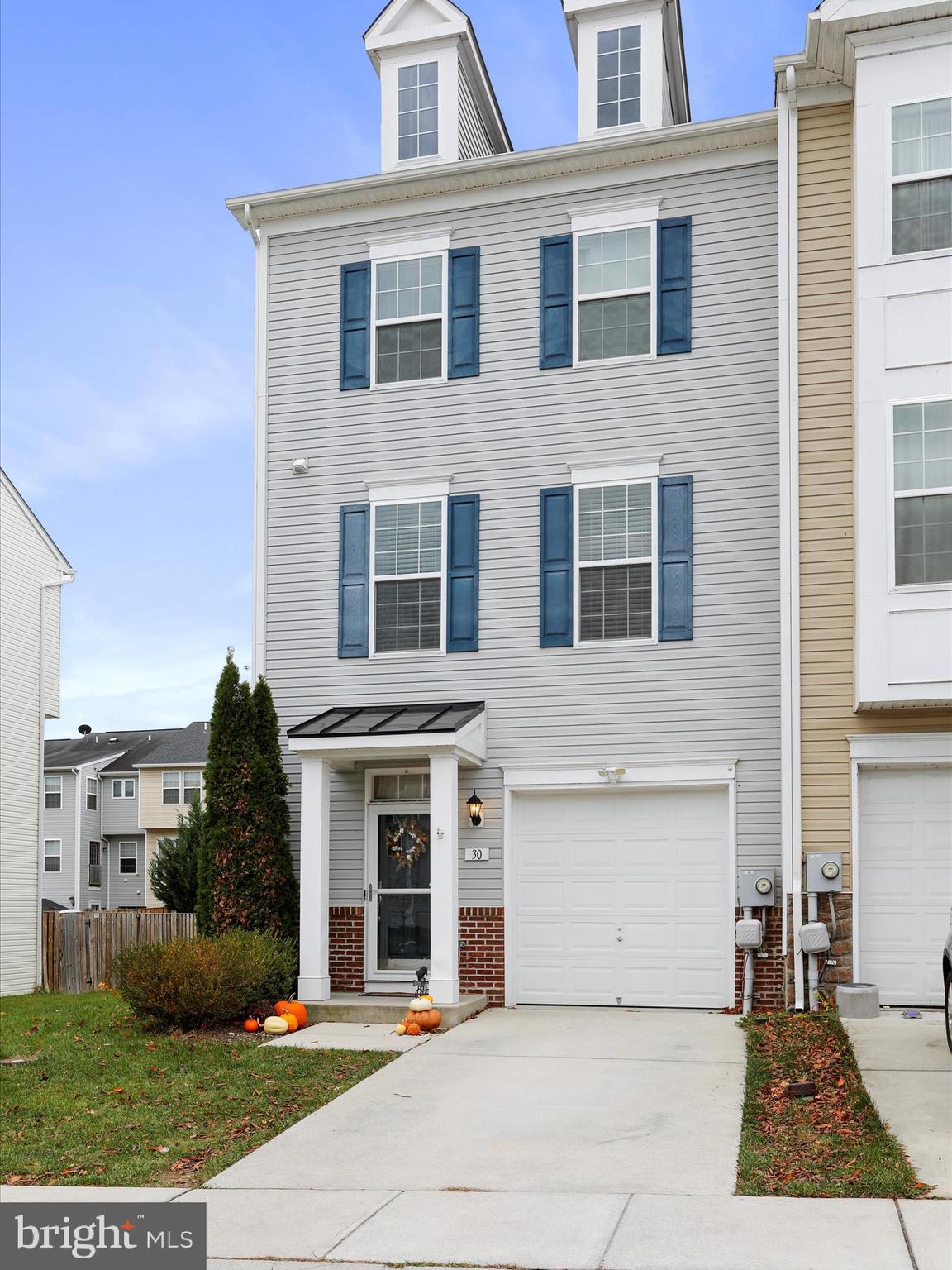 RIVERSIDE VILLAGES - Residential