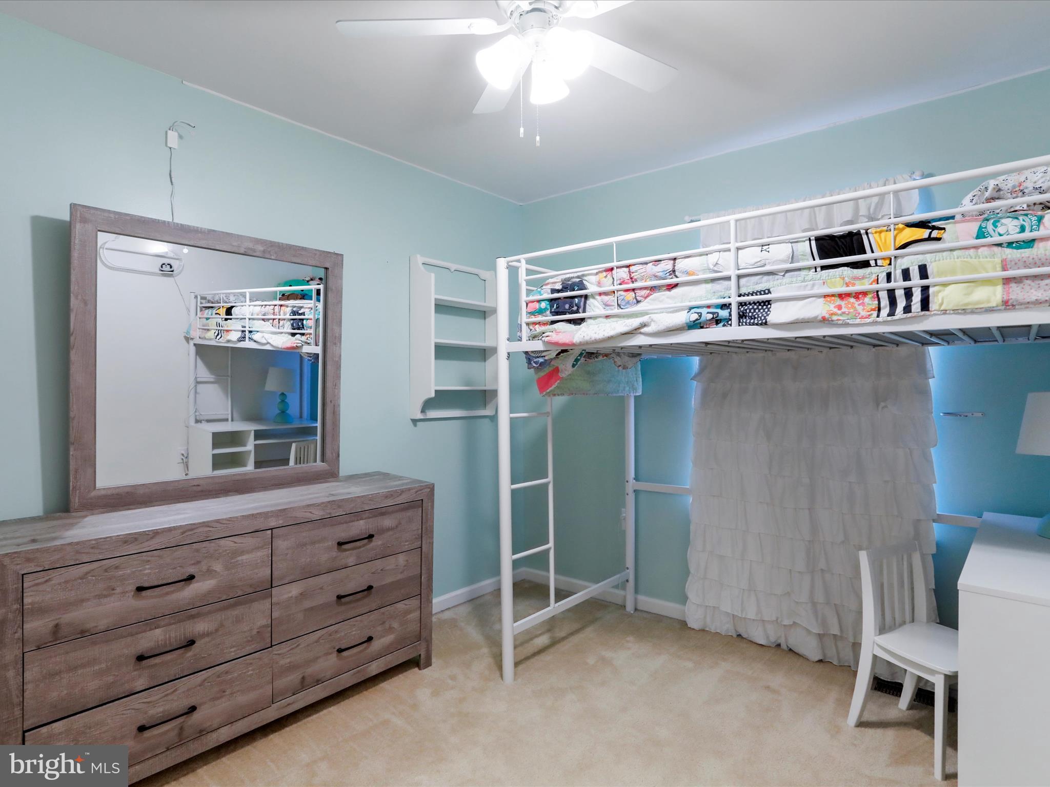 RIVERSIDE VILLAGES - Residential