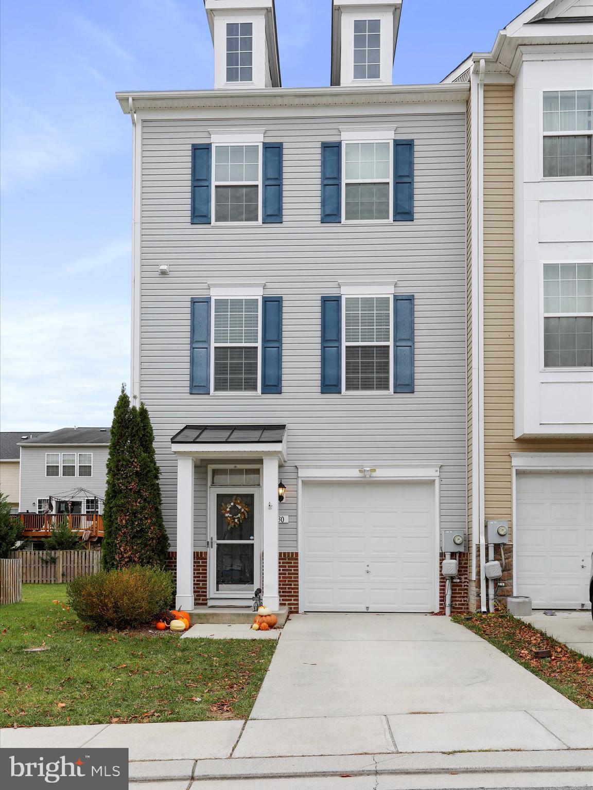 RIVERSIDE VILLAGES - Residential