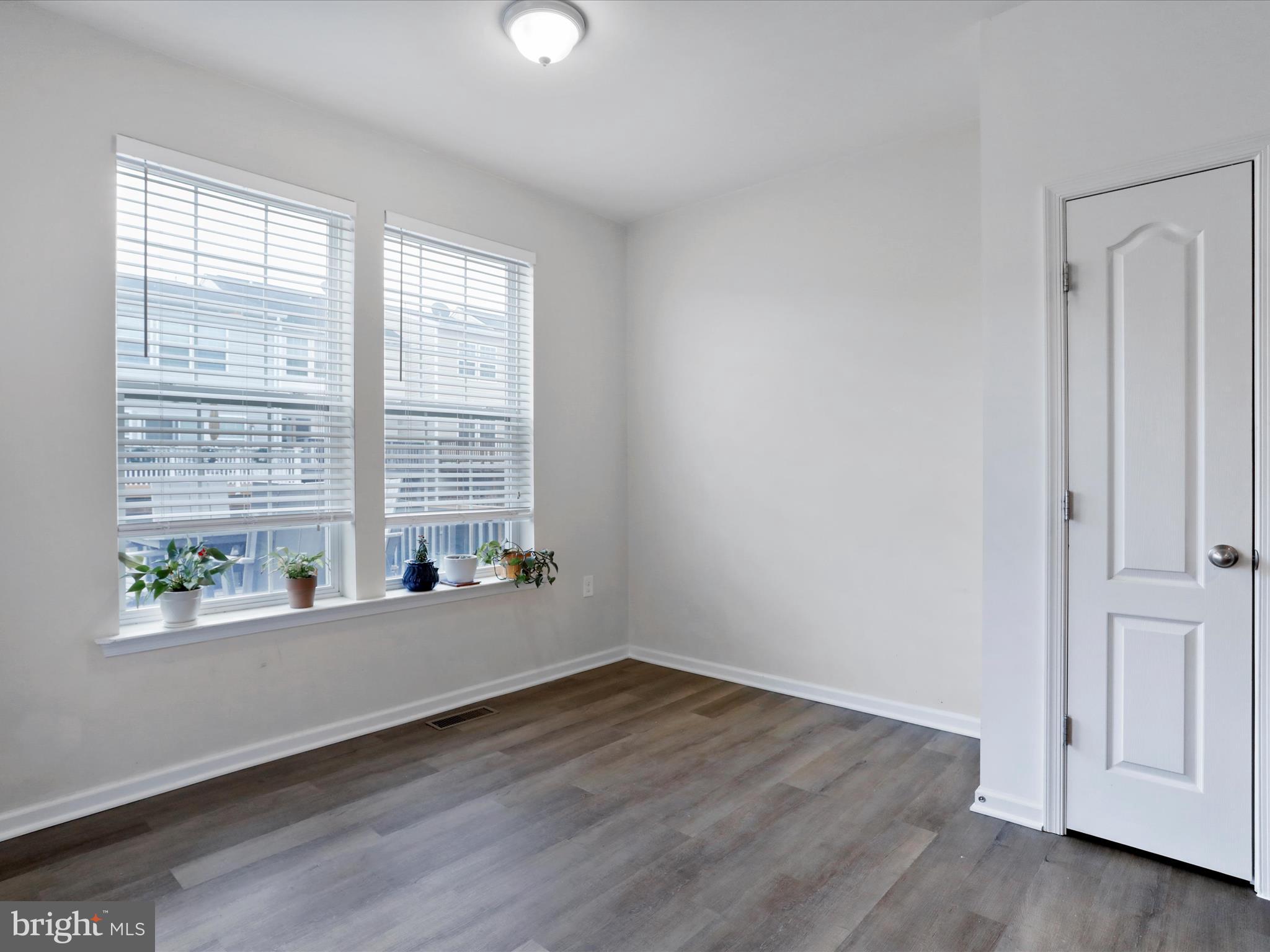 RIVERSIDE VILLAGES - Residential