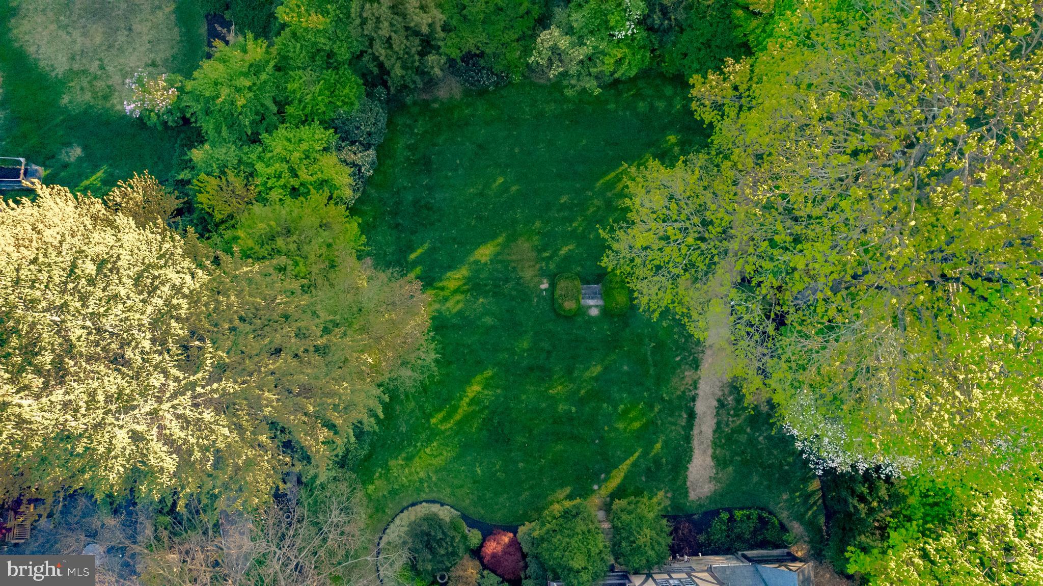 WALLINGFORD HILLS - Residential