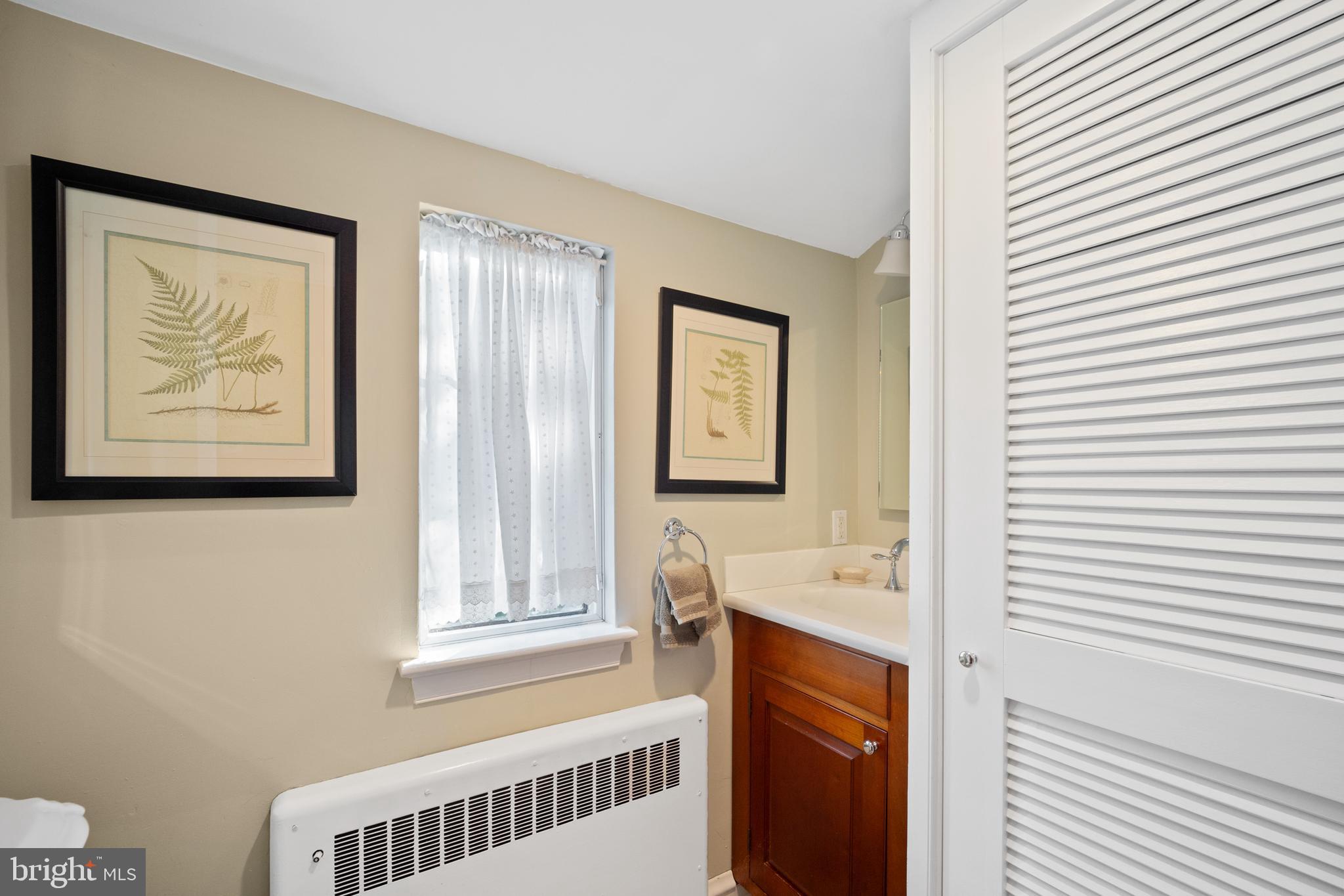 WALLINGFORD HILLS - Residential