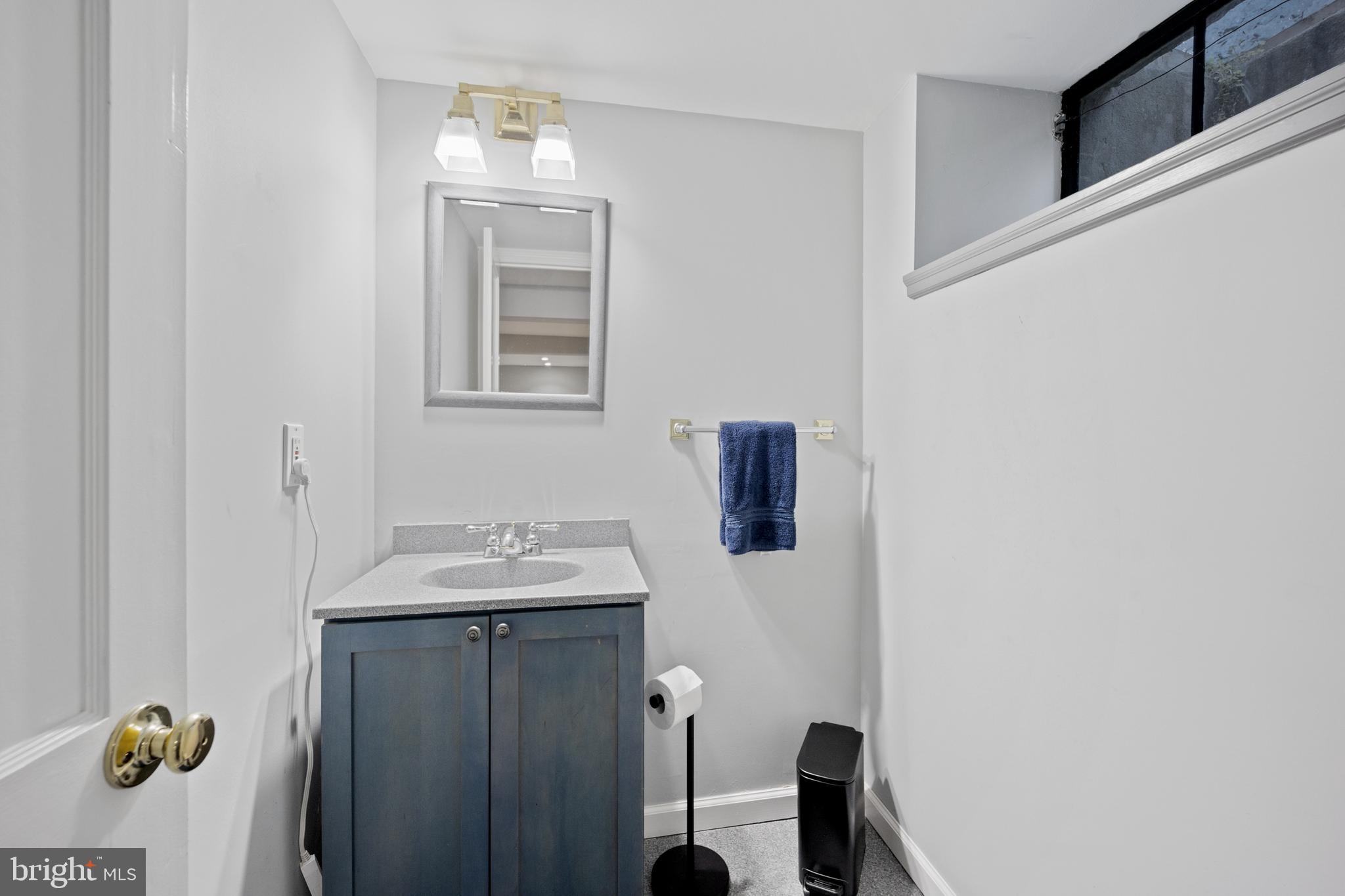 WALLINGFORD HILLS - Residential