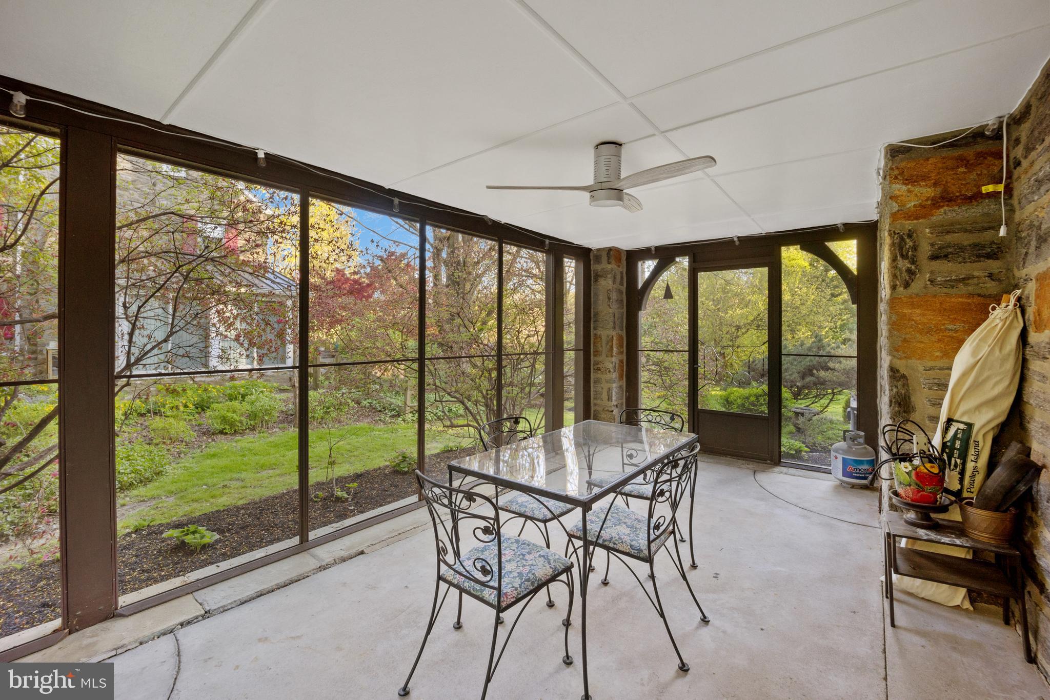 WALLINGFORD HILLS - Residential