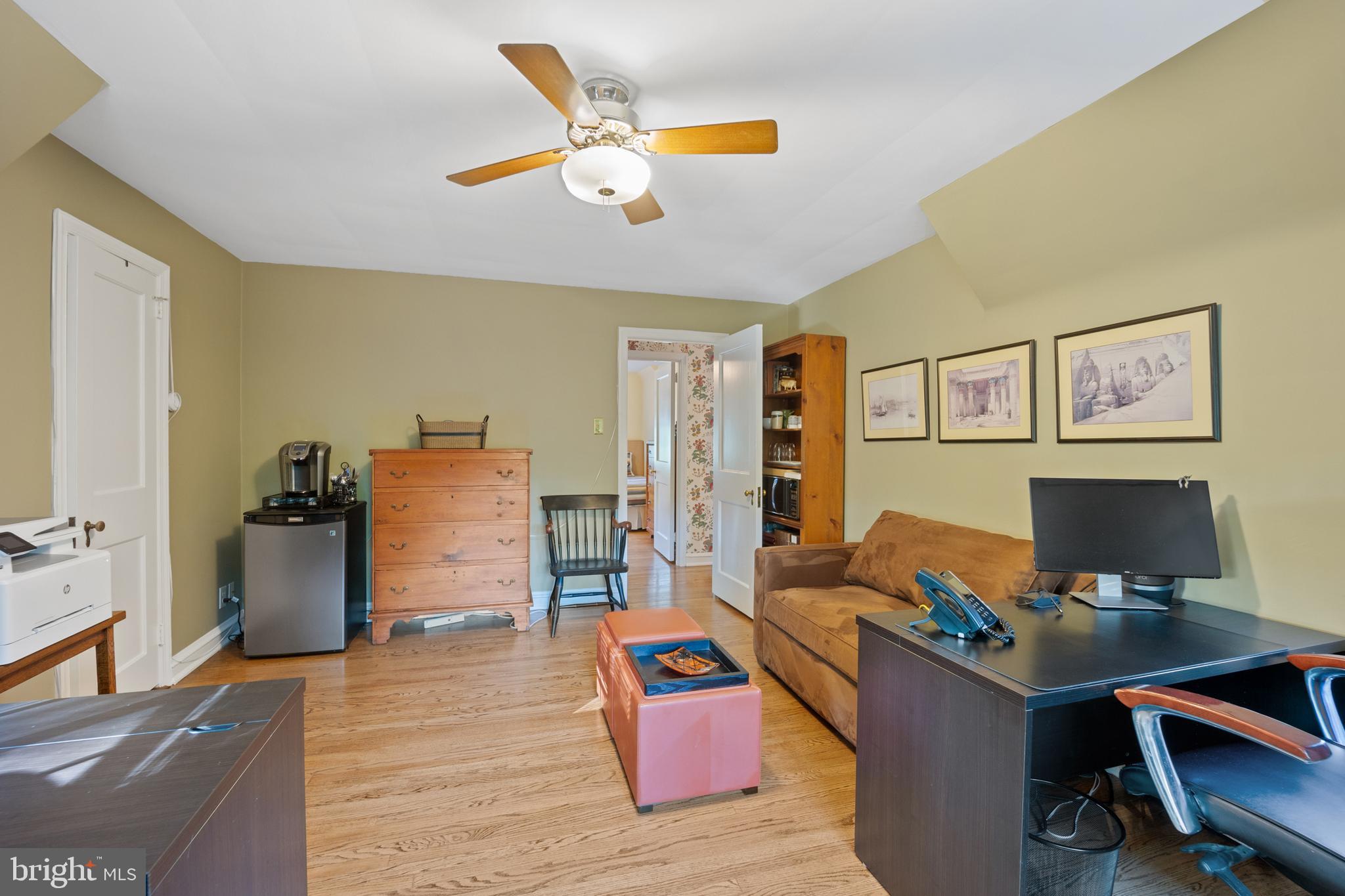 WALLINGFORD HILLS - Residential