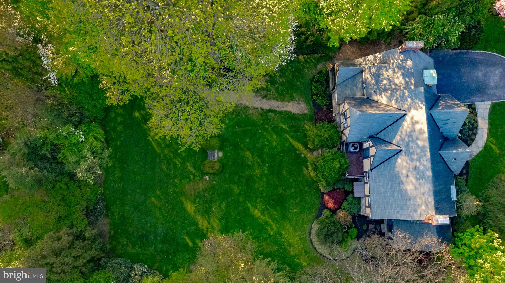 WALLINGFORD HILLS - Residential