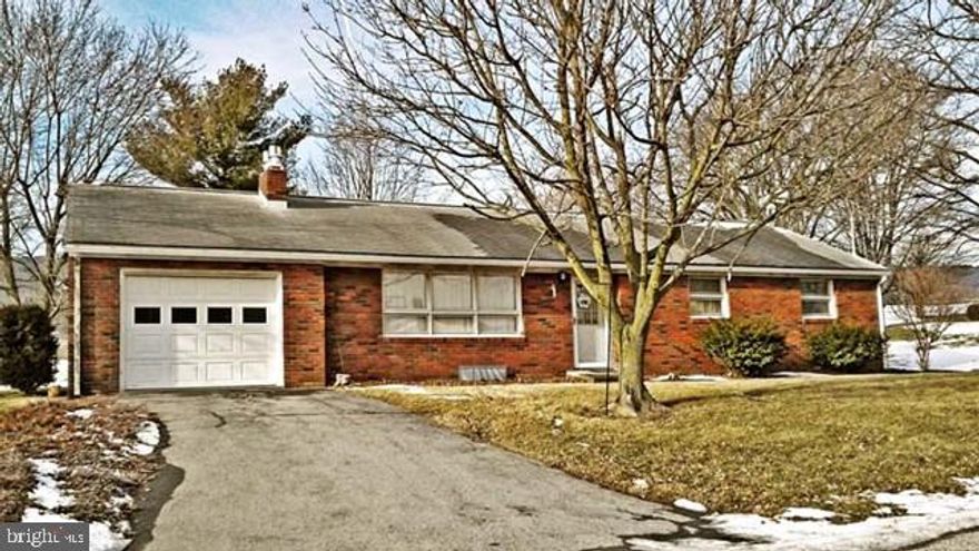 Cute brick ranch home situated on .42 acres with beautiful mountain views. This home features a one car attached garage, new upstairs bath done by Bathfitters & new Rinnai water heater. Some cosmetic repairs needed. Sellers will offer $2,500 towards closing costs with an acceptable offer.