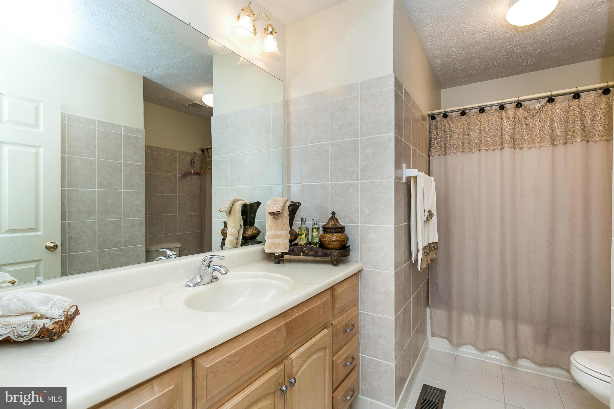 CHAPMAN FARM AT CROFTON - Residential