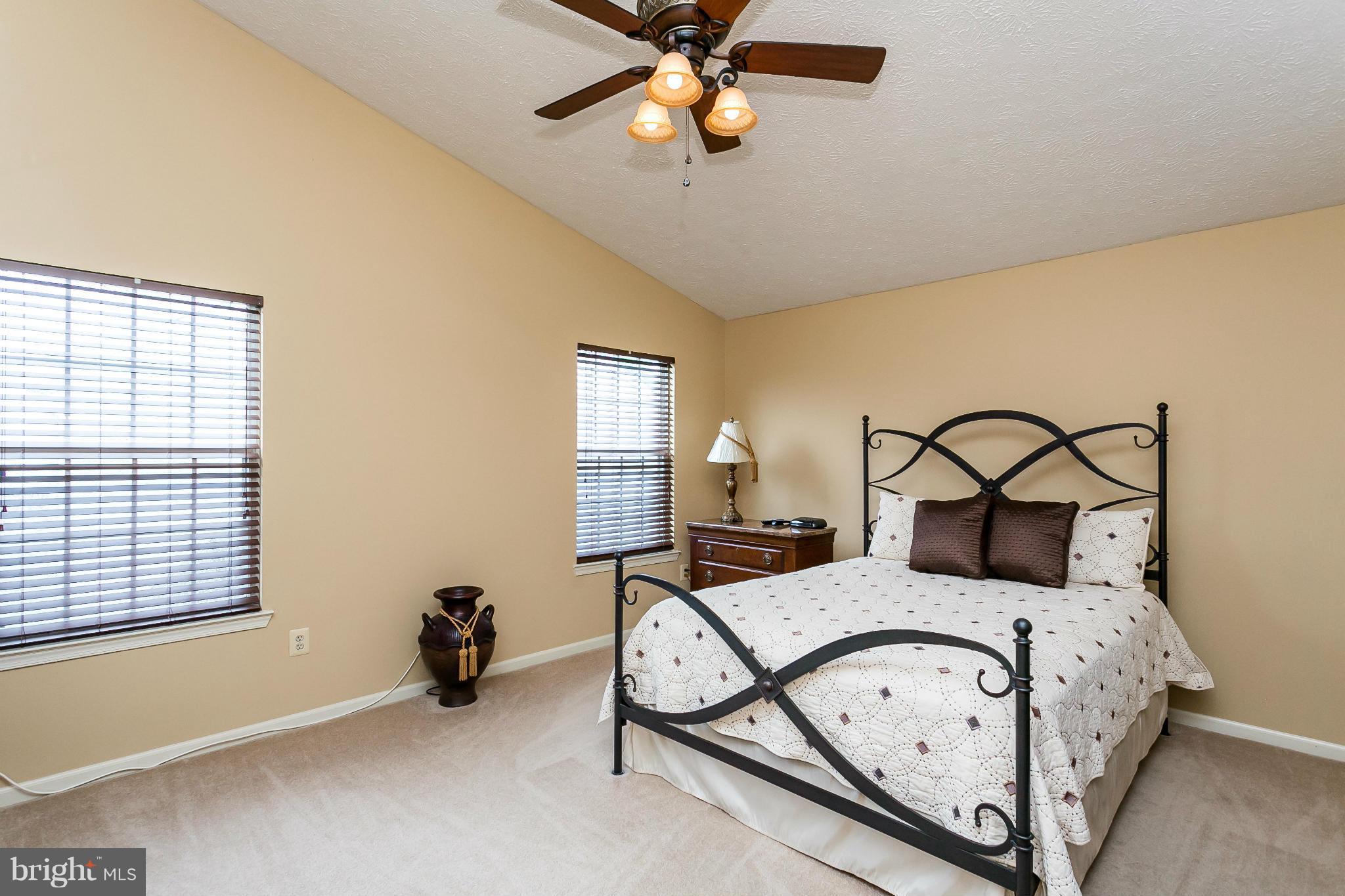 CHAPMAN FARM AT CROFTON - Residential