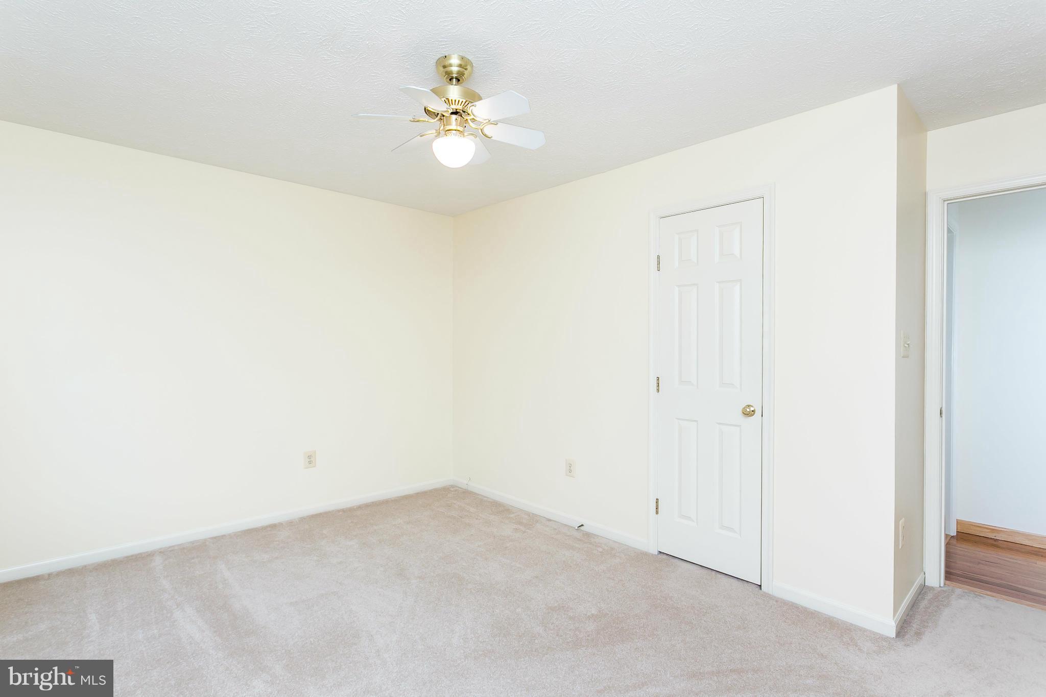 CHAPMAN FARM AT CROFTON - Residential