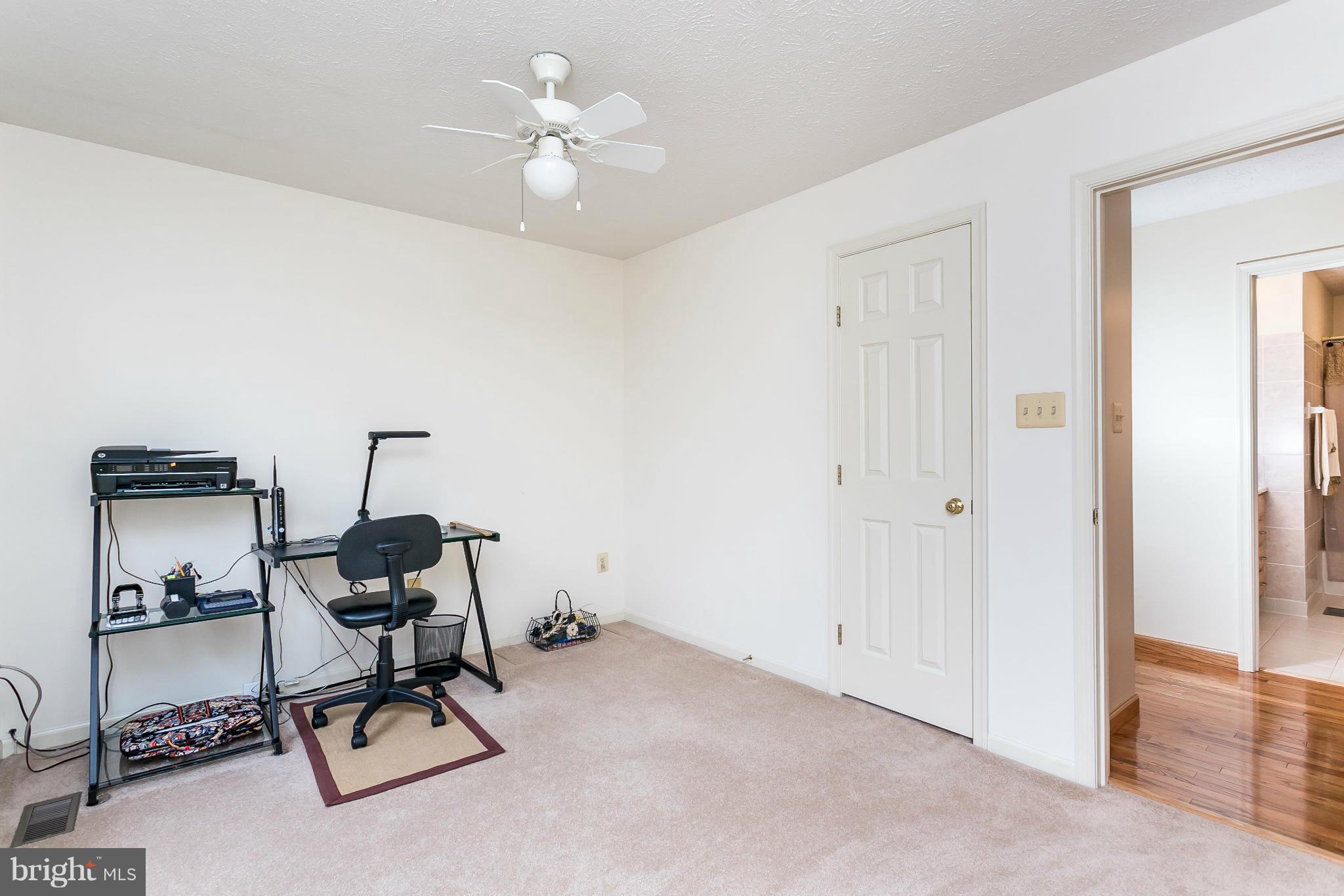 CHAPMAN FARM AT CROFTON - Residential