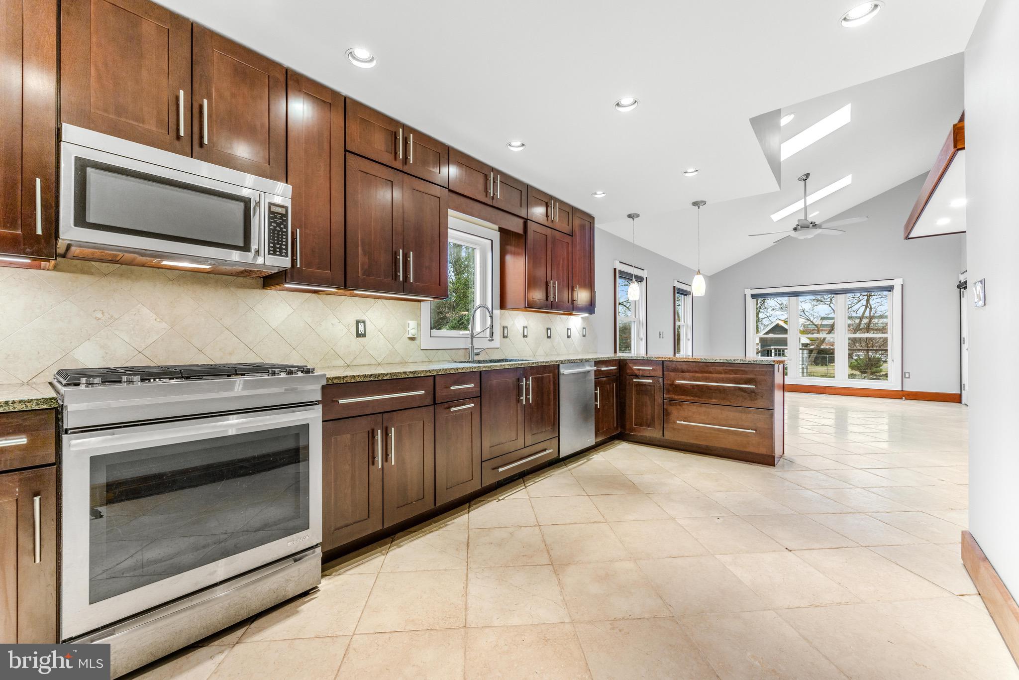 DEER PARK - Residential