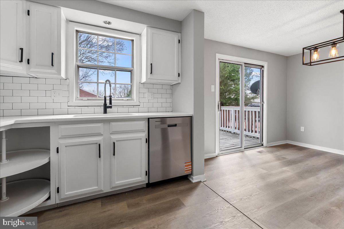 ROLLING MEADOWS - Residential