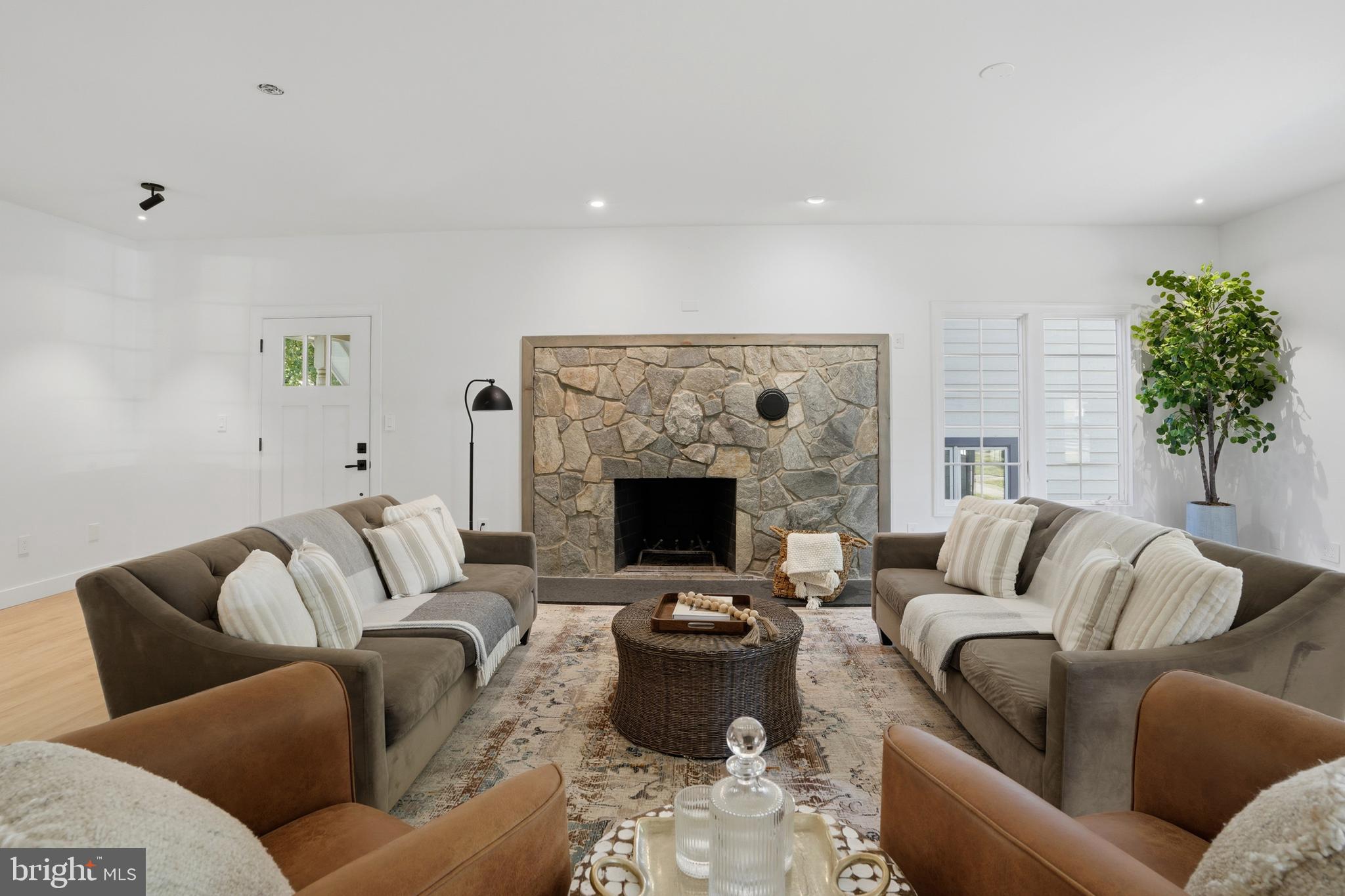 WINDOVER HEIGHTS - Residential