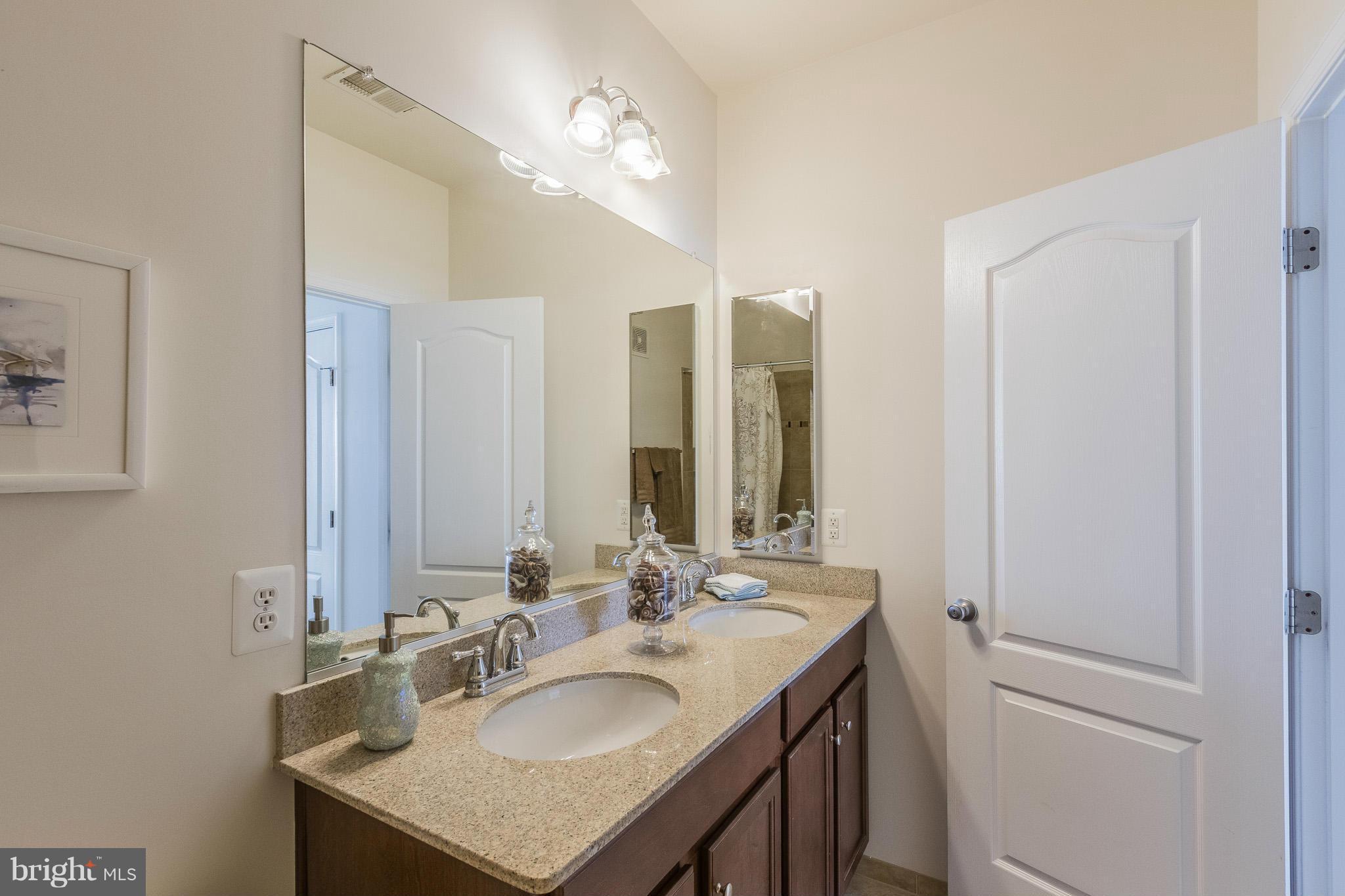 MERCER PARK CONDOMINIUM - Residential