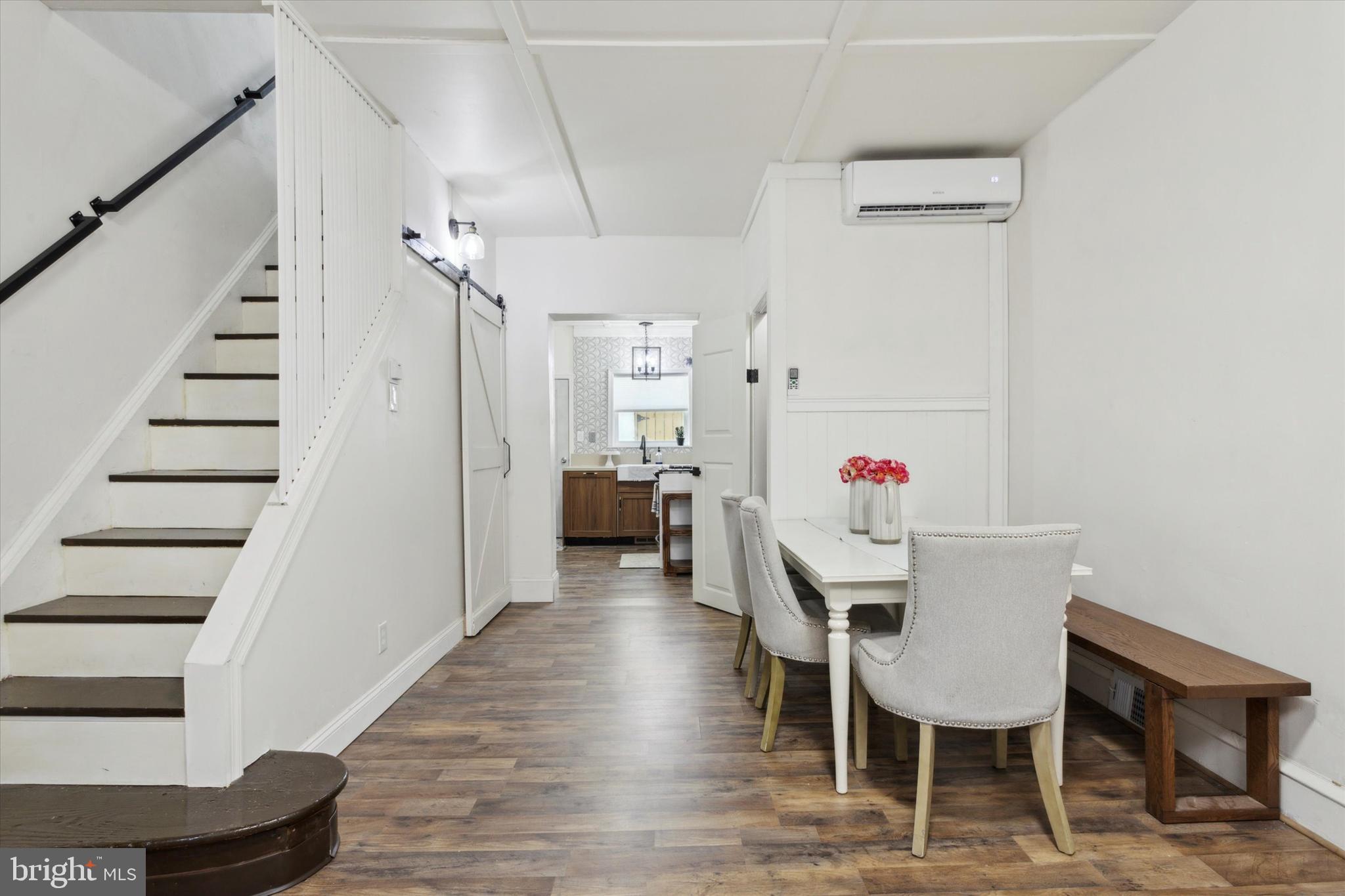 POINT BREEZE - Residential