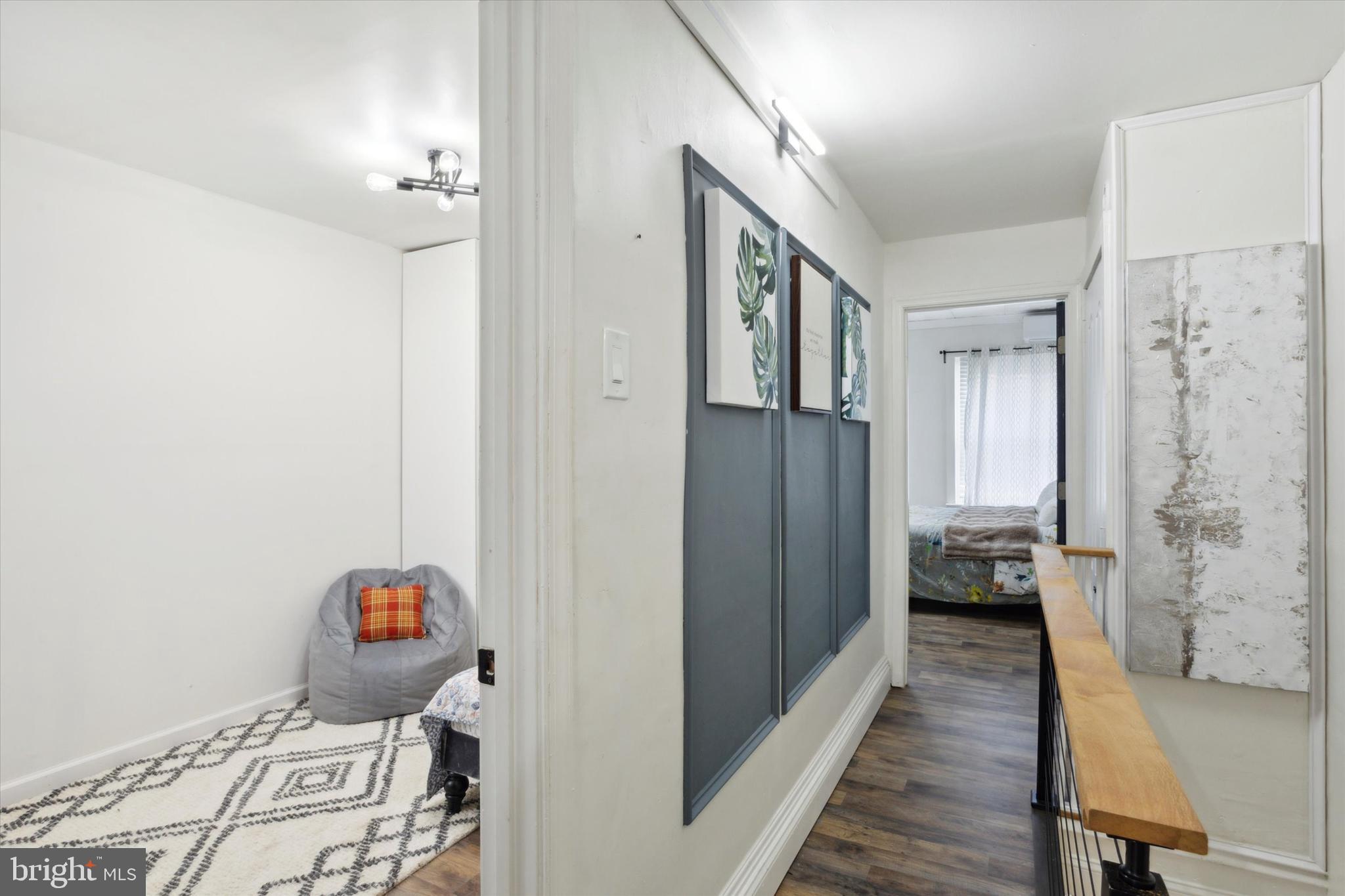 POINT BREEZE - Residential