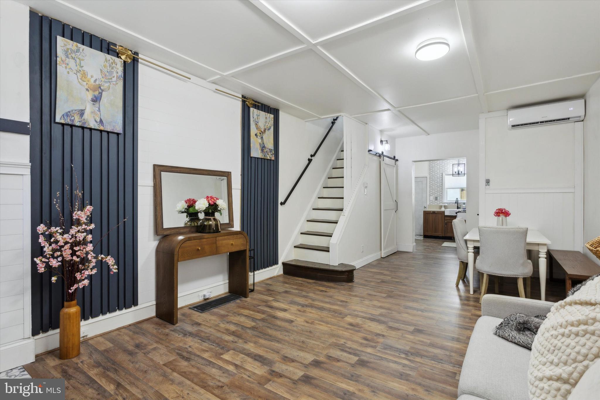 POINT BREEZE - Residential