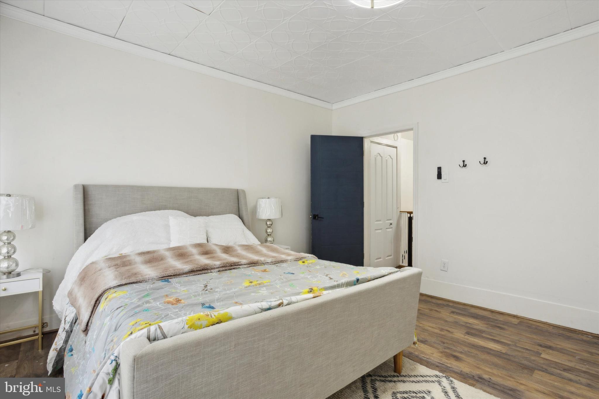 POINT BREEZE - Residential