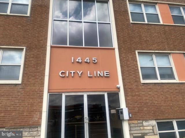 PENN WYNNE - Commercial Lease