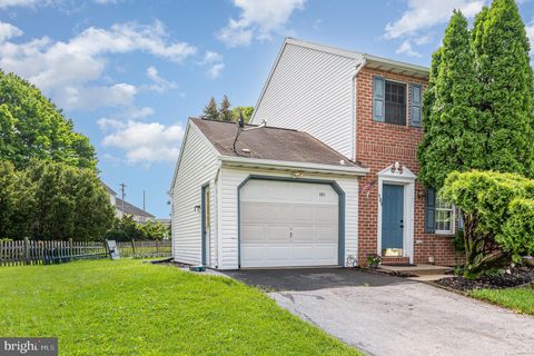 Photo of 131 Foxchase Drive, Elizabethtown, PA 17022 (MLS # PALA2050562)