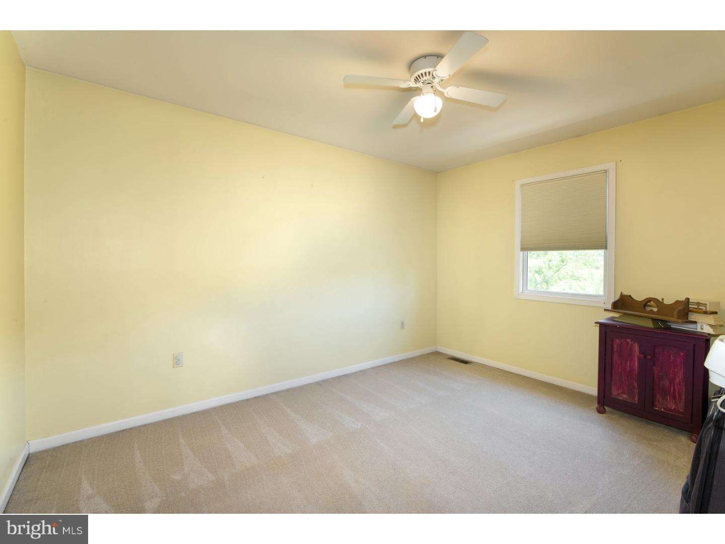 PONDVIEW - Residential