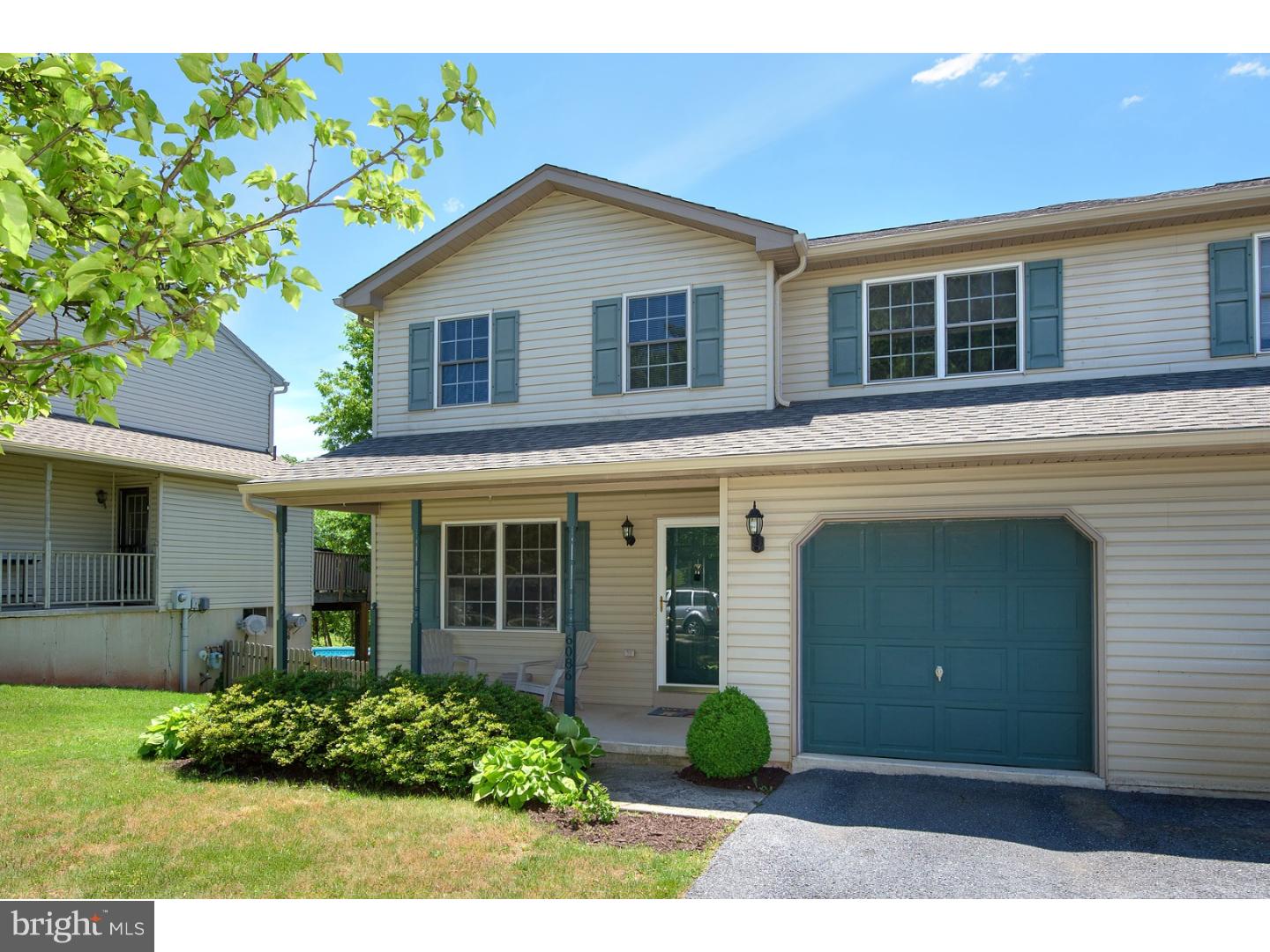 PONDVIEW - Residential