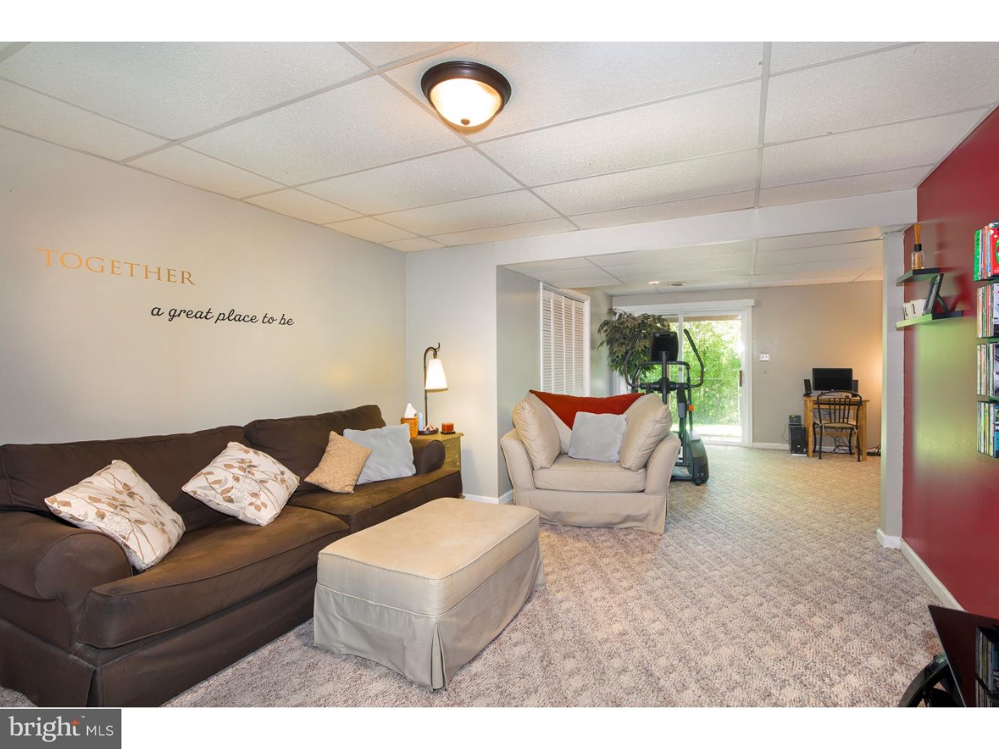 PONDVIEW - Residential