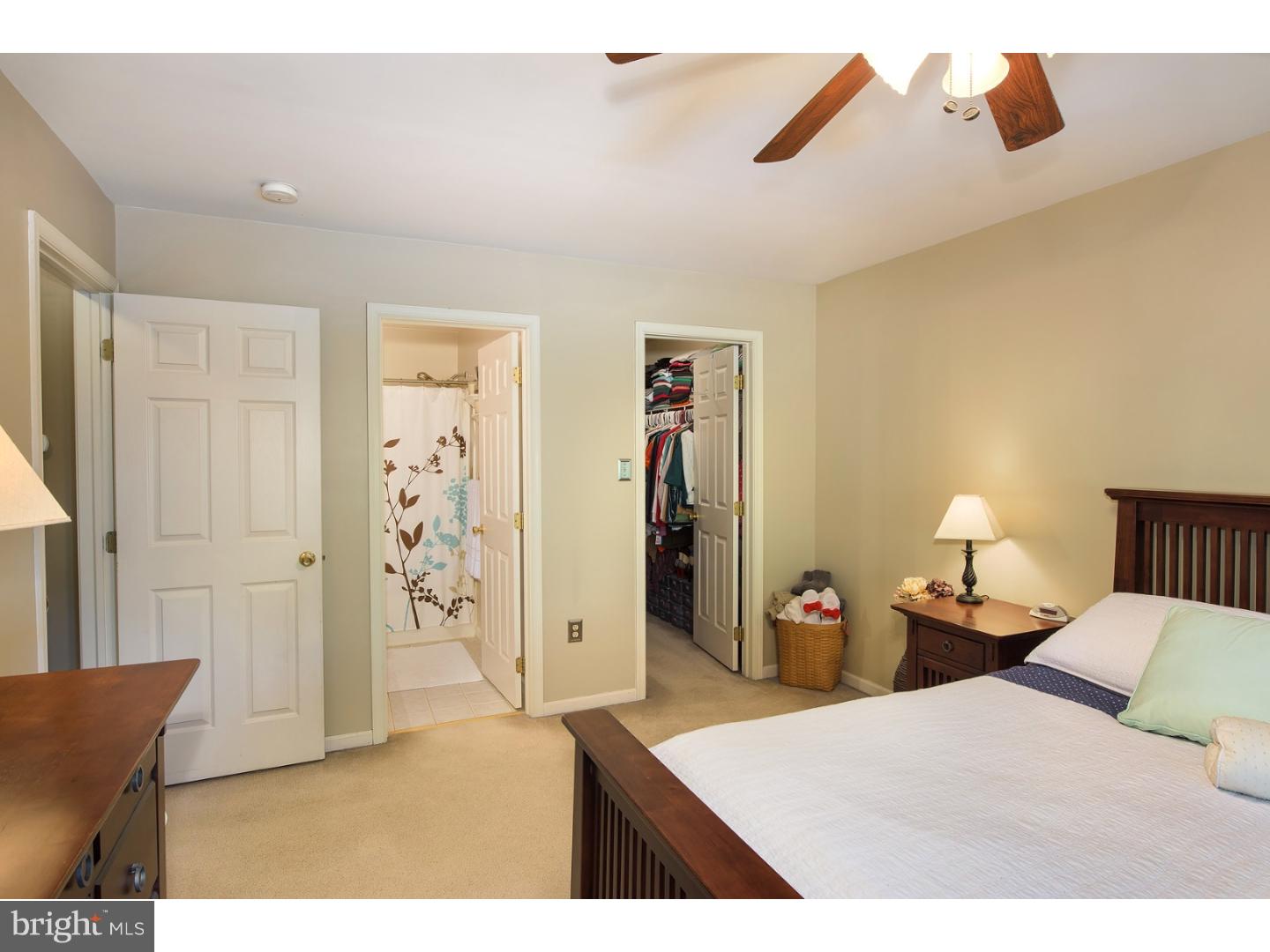 PONDVIEW - Residential