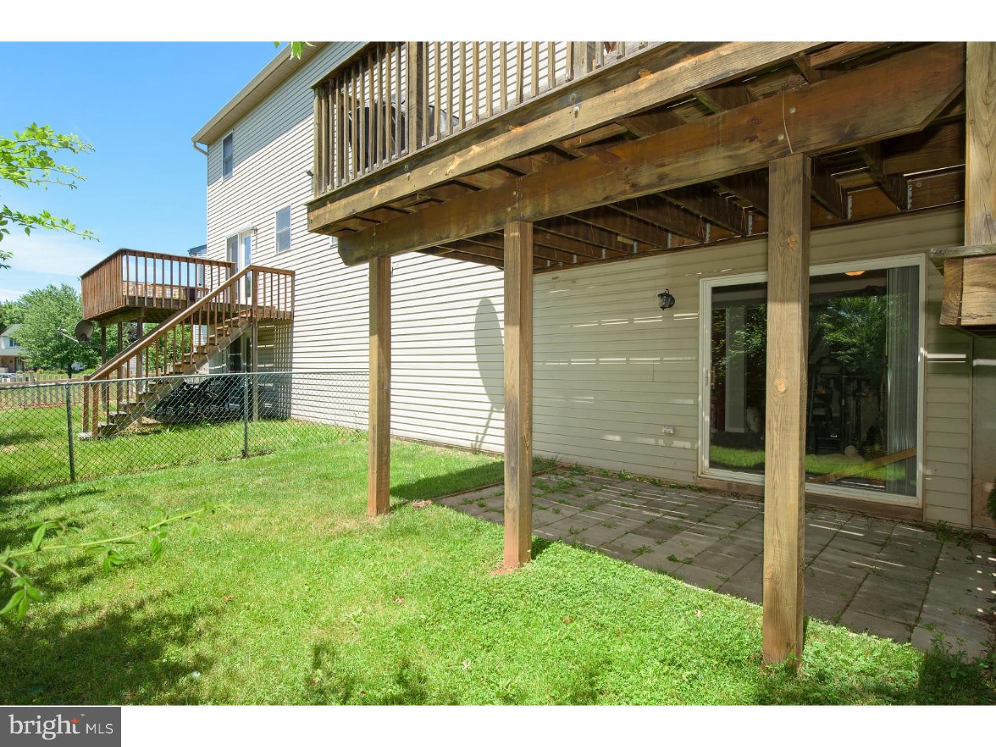 PONDVIEW - Residential