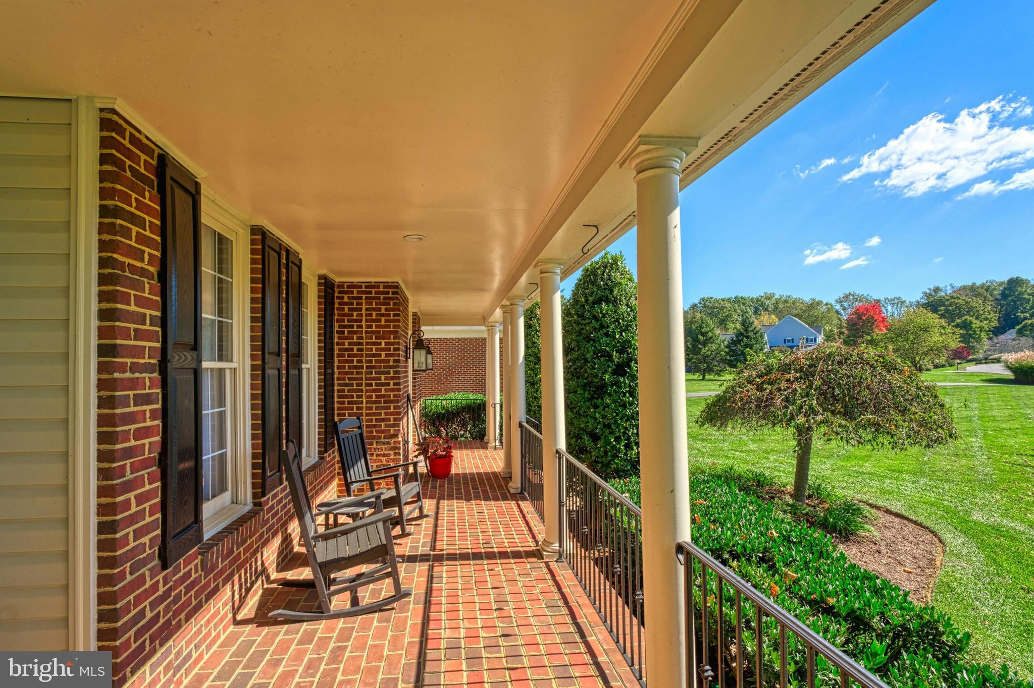 GOLDEN SPRINGS - Residential