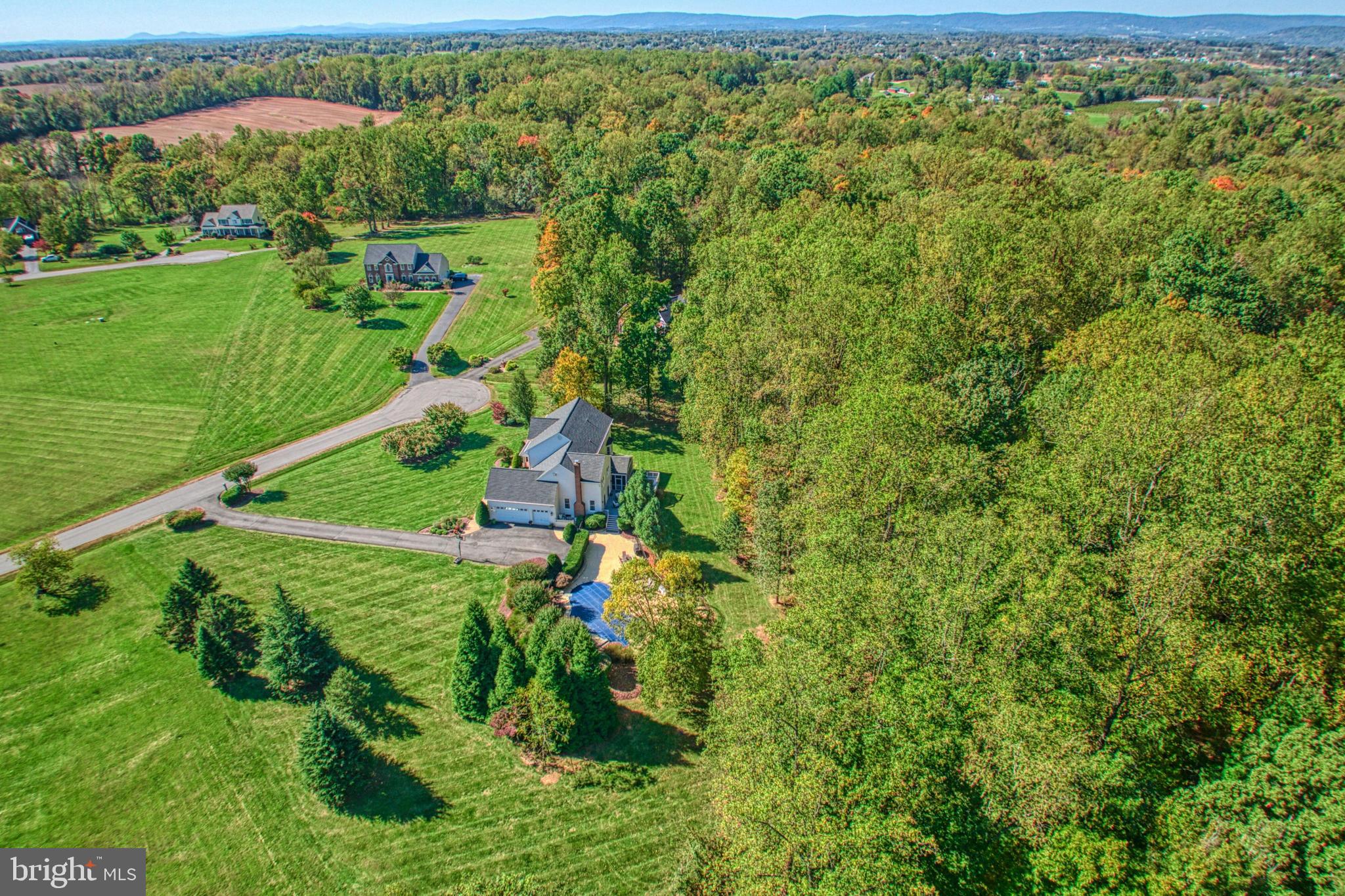 GOLDEN SPRINGS - Residential
