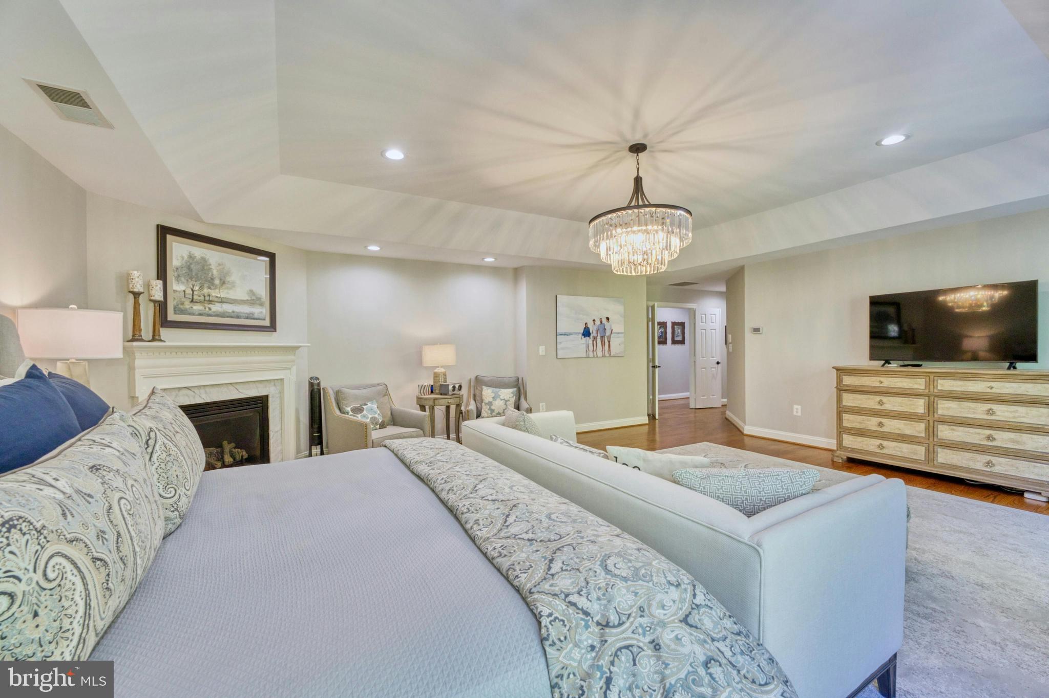 GOLDEN SPRINGS - Residential