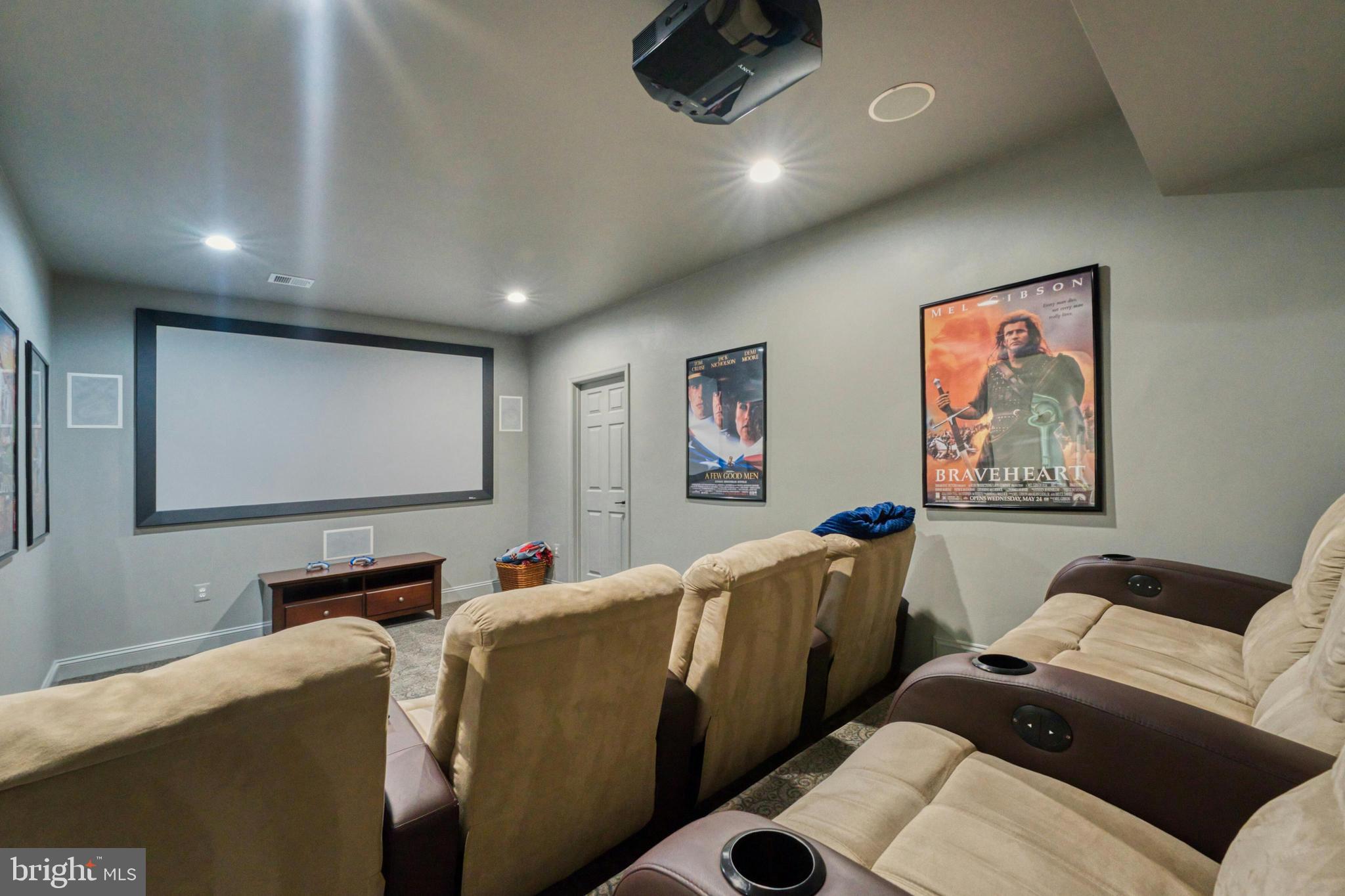 GOLDEN SPRINGS - Residential