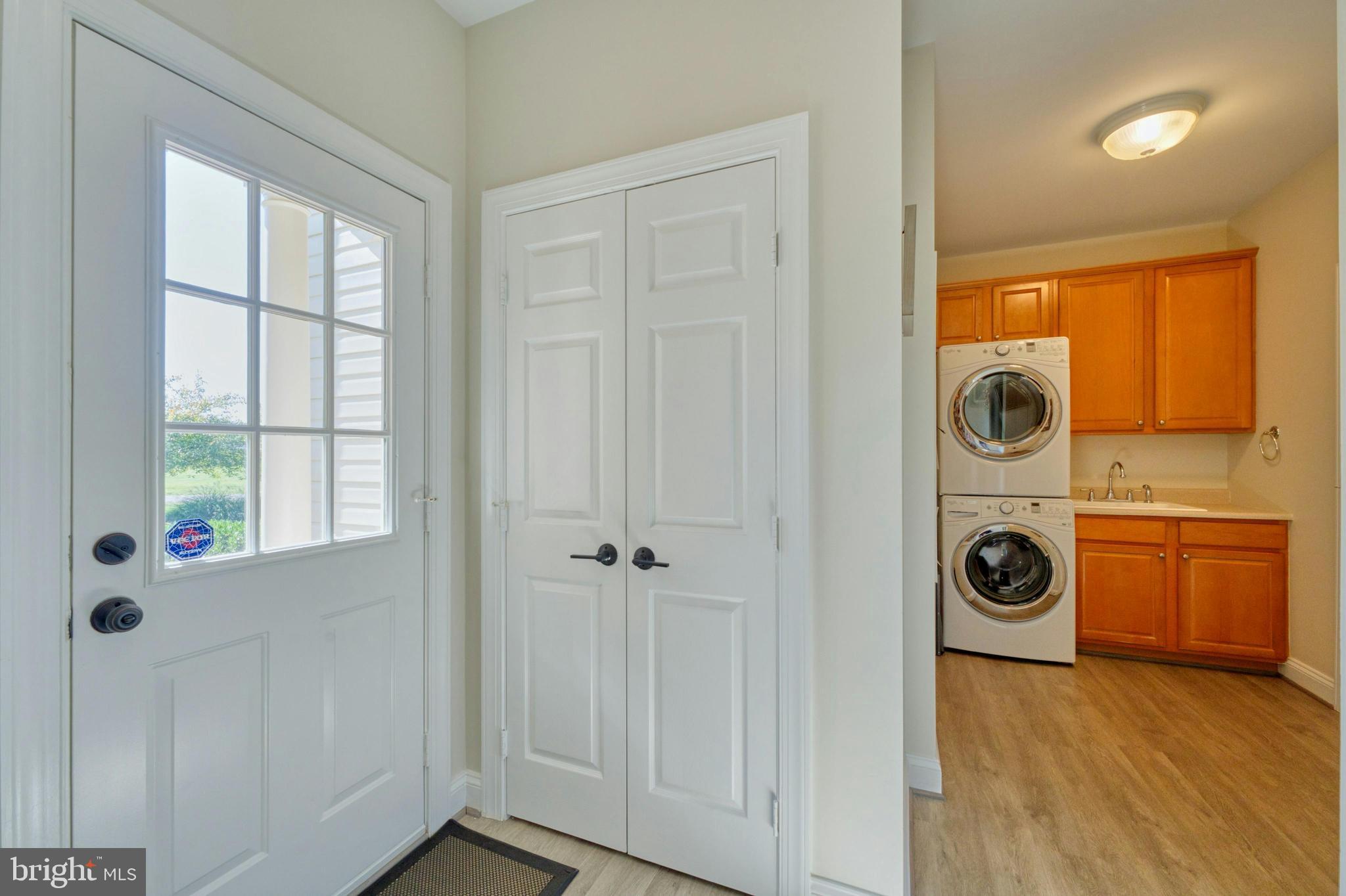 GOLDEN SPRINGS - Residential