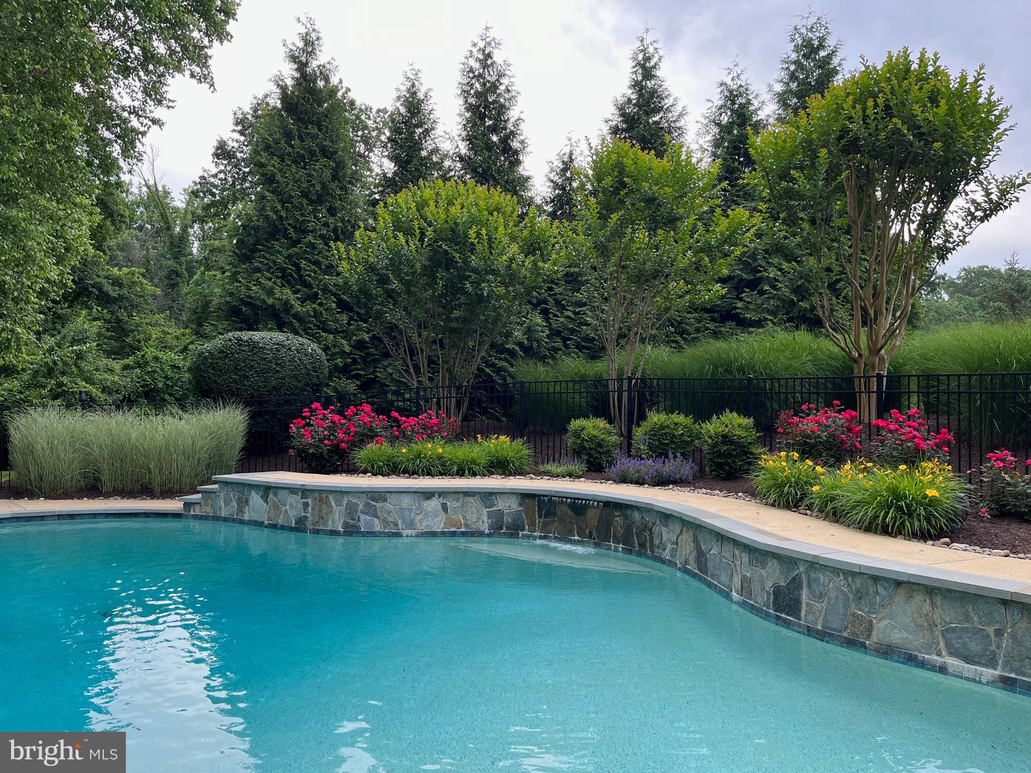 GOLDEN SPRINGS - Residential