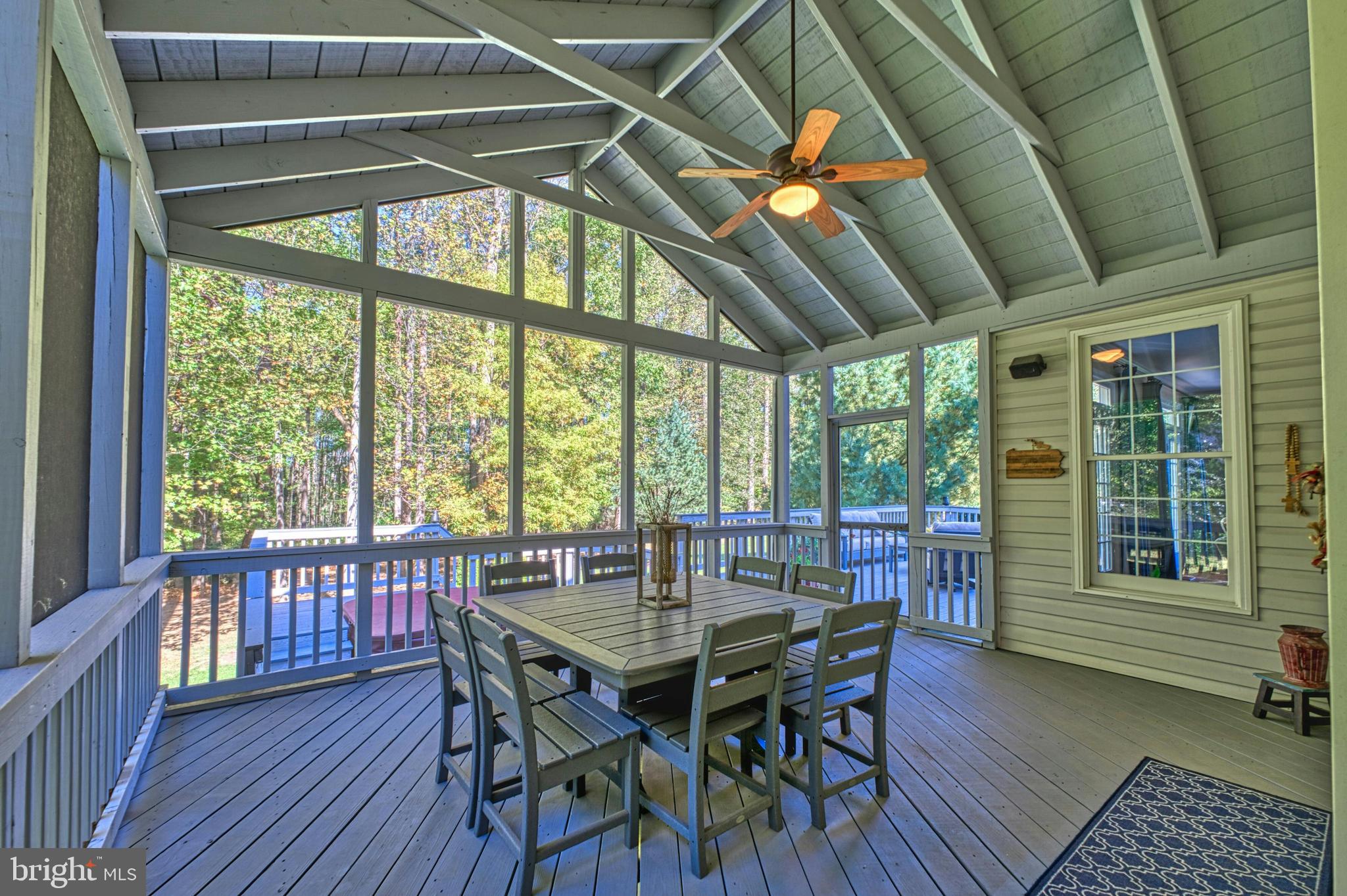 GOLDEN SPRINGS - Residential