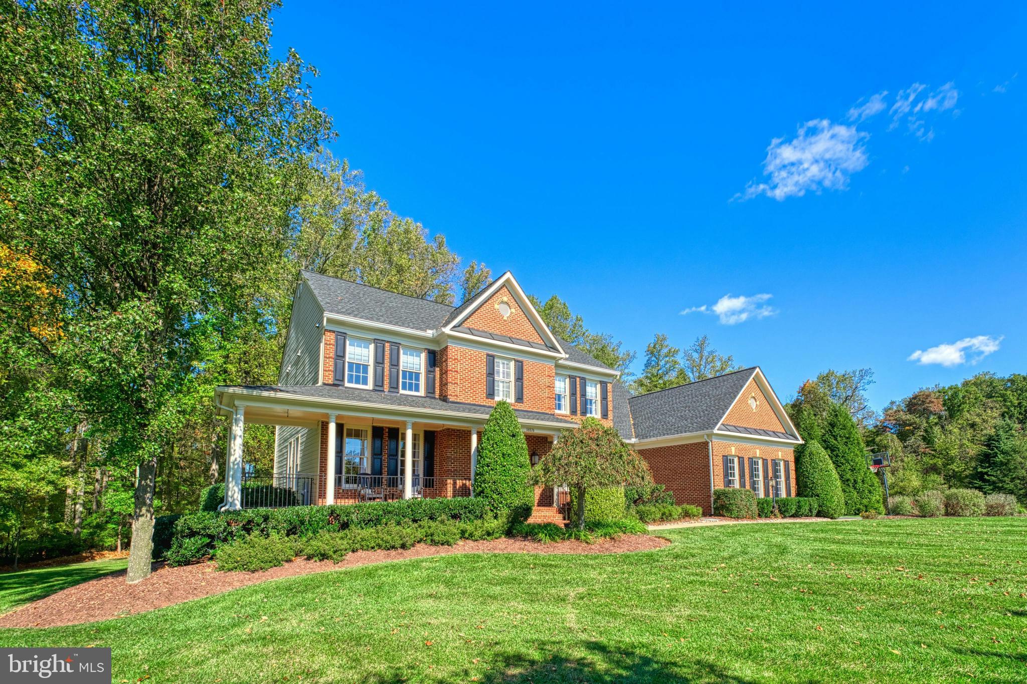 GOLDEN SPRINGS - Residential