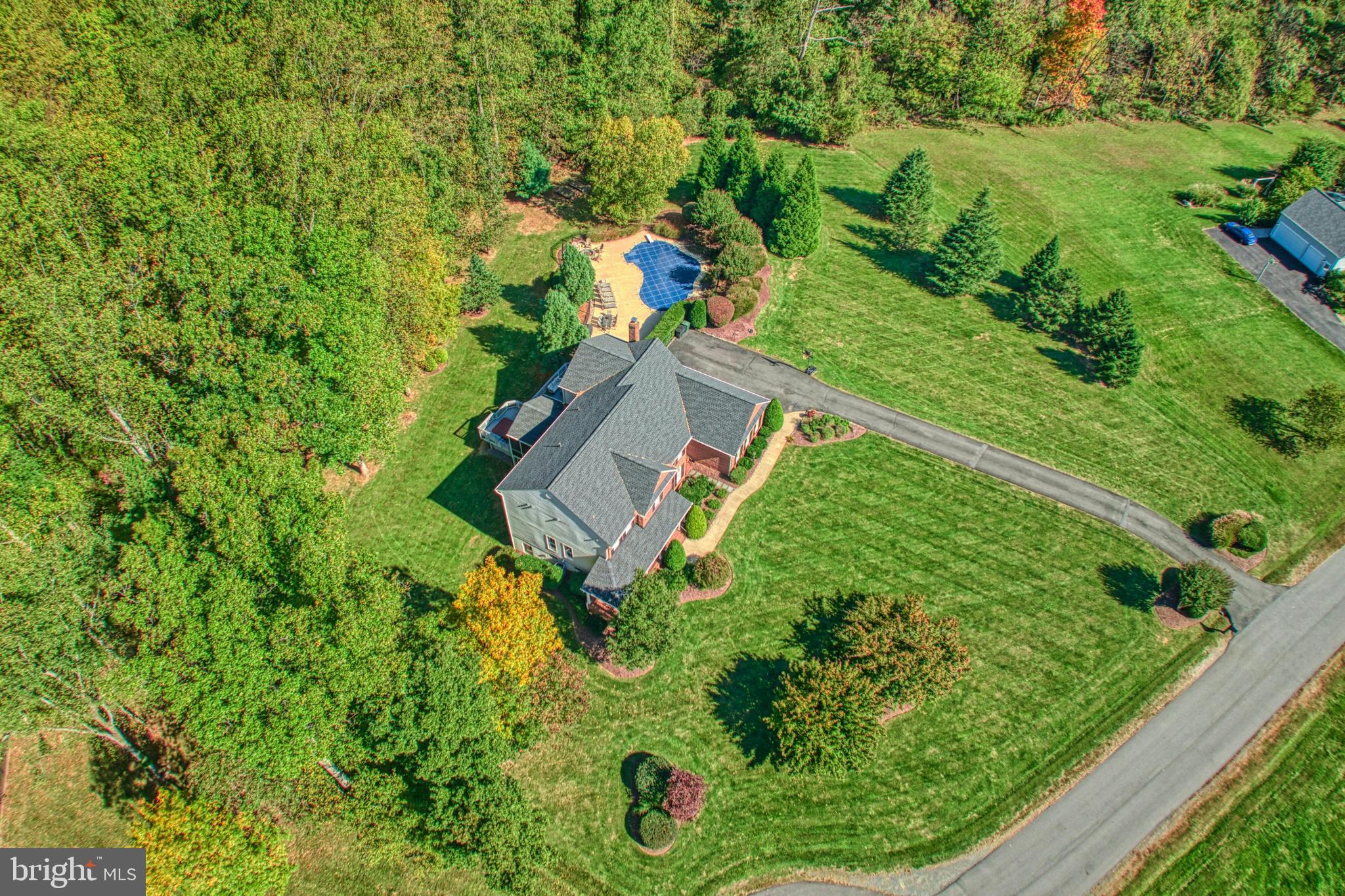 GOLDEN SPRINGS - Residential