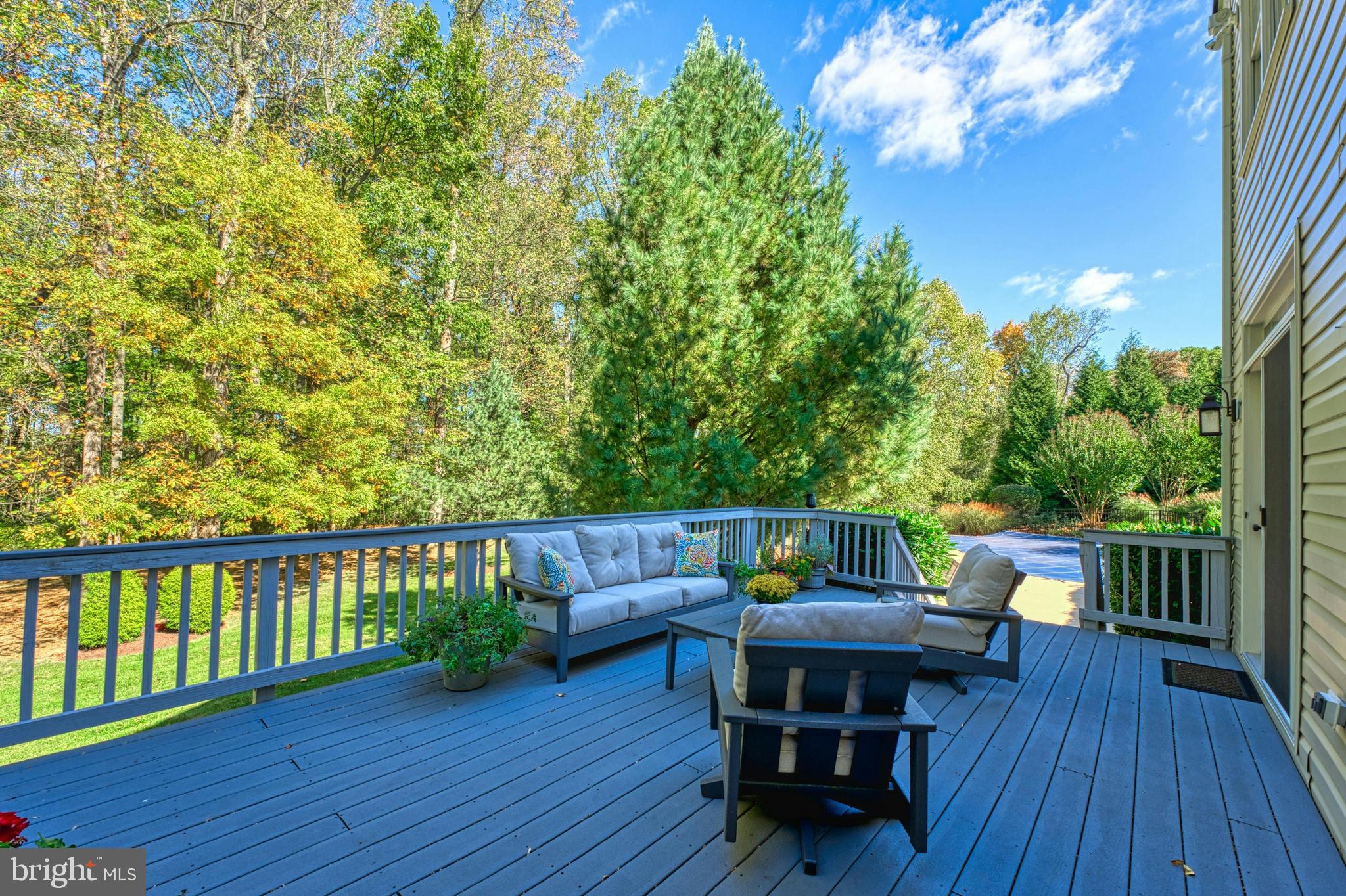 GOLDEN SPRINGS - Residential