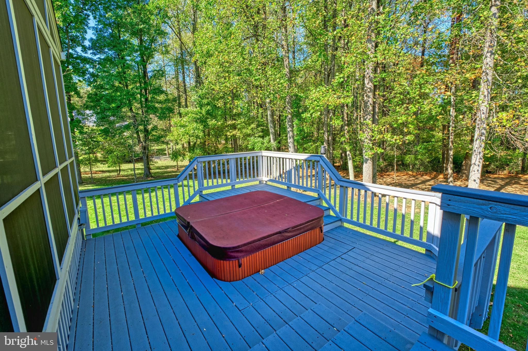 GOLDEN SPRINGS - Residential