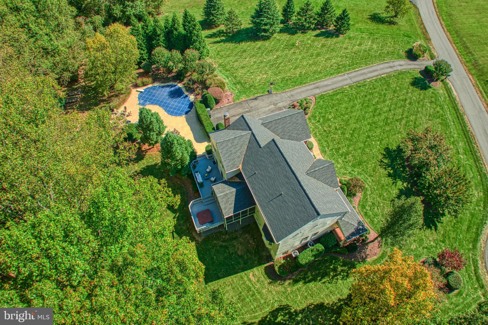 GOLDEN SPRINGS - Residential